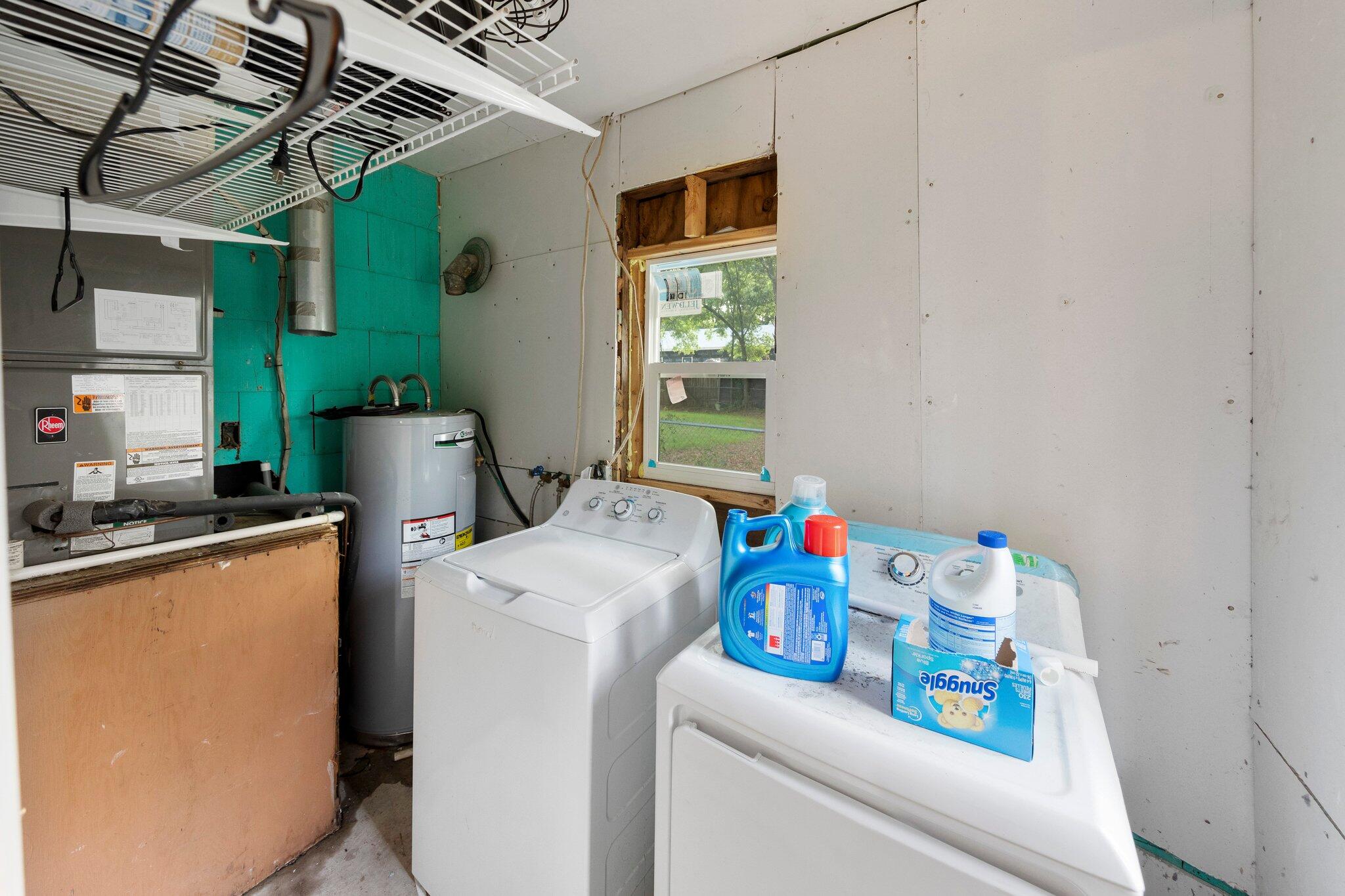 MORRIS ADDN TO CRESTVIEW - Residential