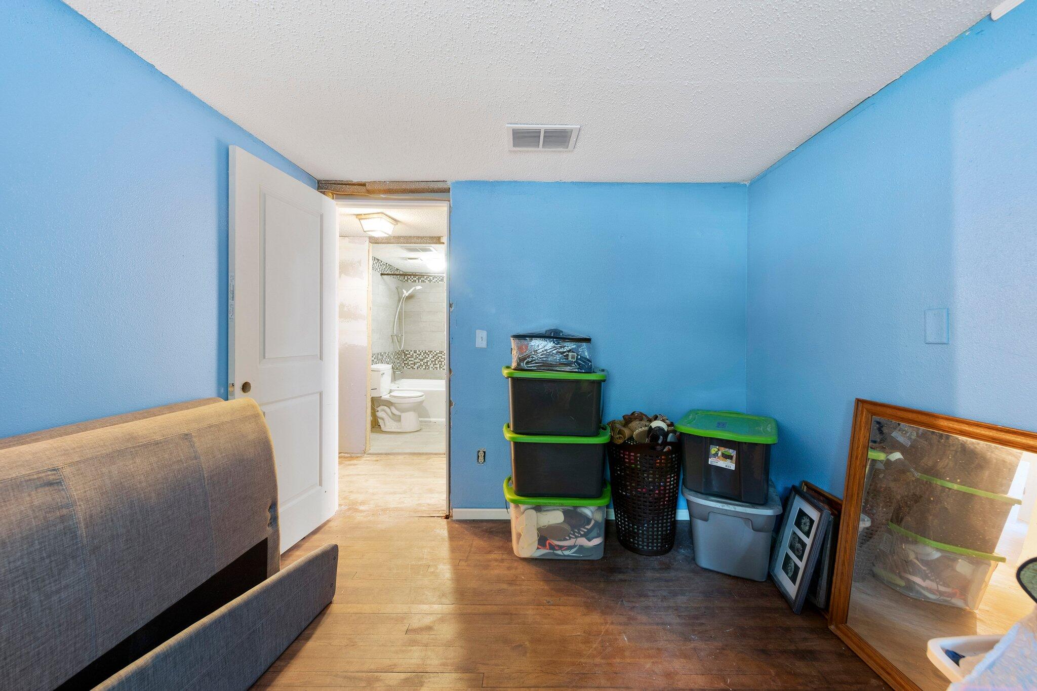 MORRIS ADDN TO CRESTVIEW - Residential