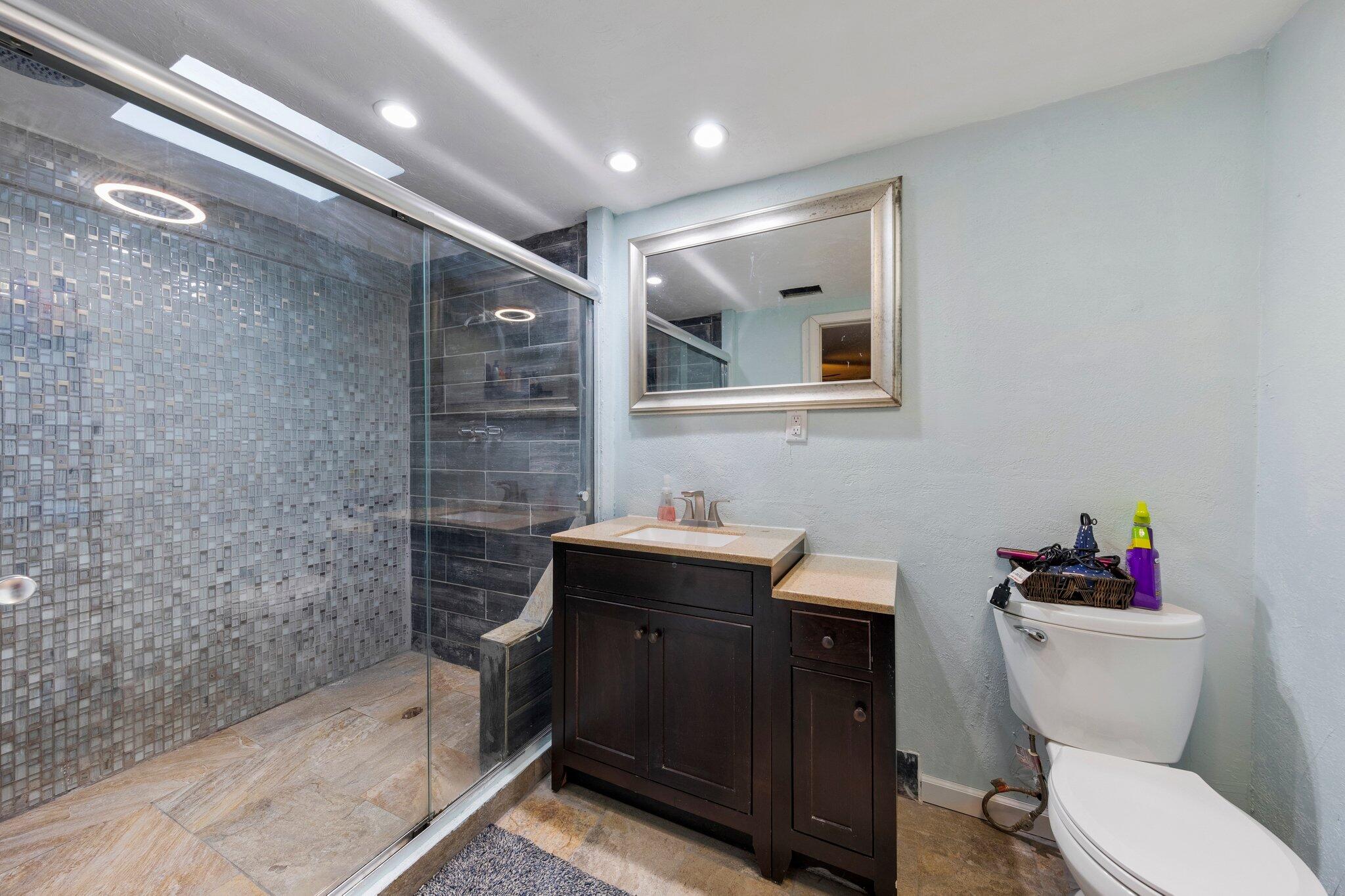 MORRIS ADDN TO CRESTVIEW - Residential