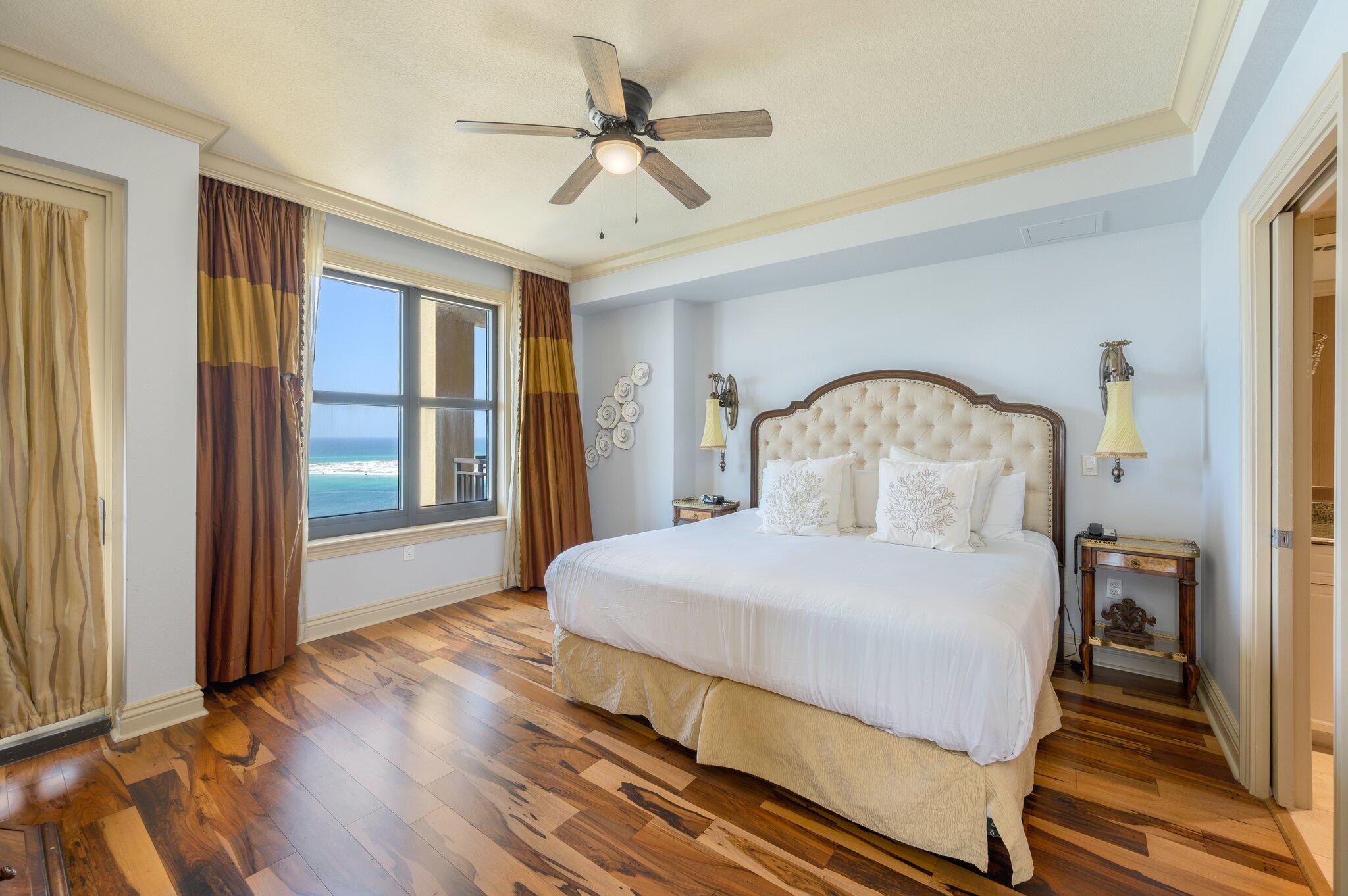 EMERALD GRANDE - Residential