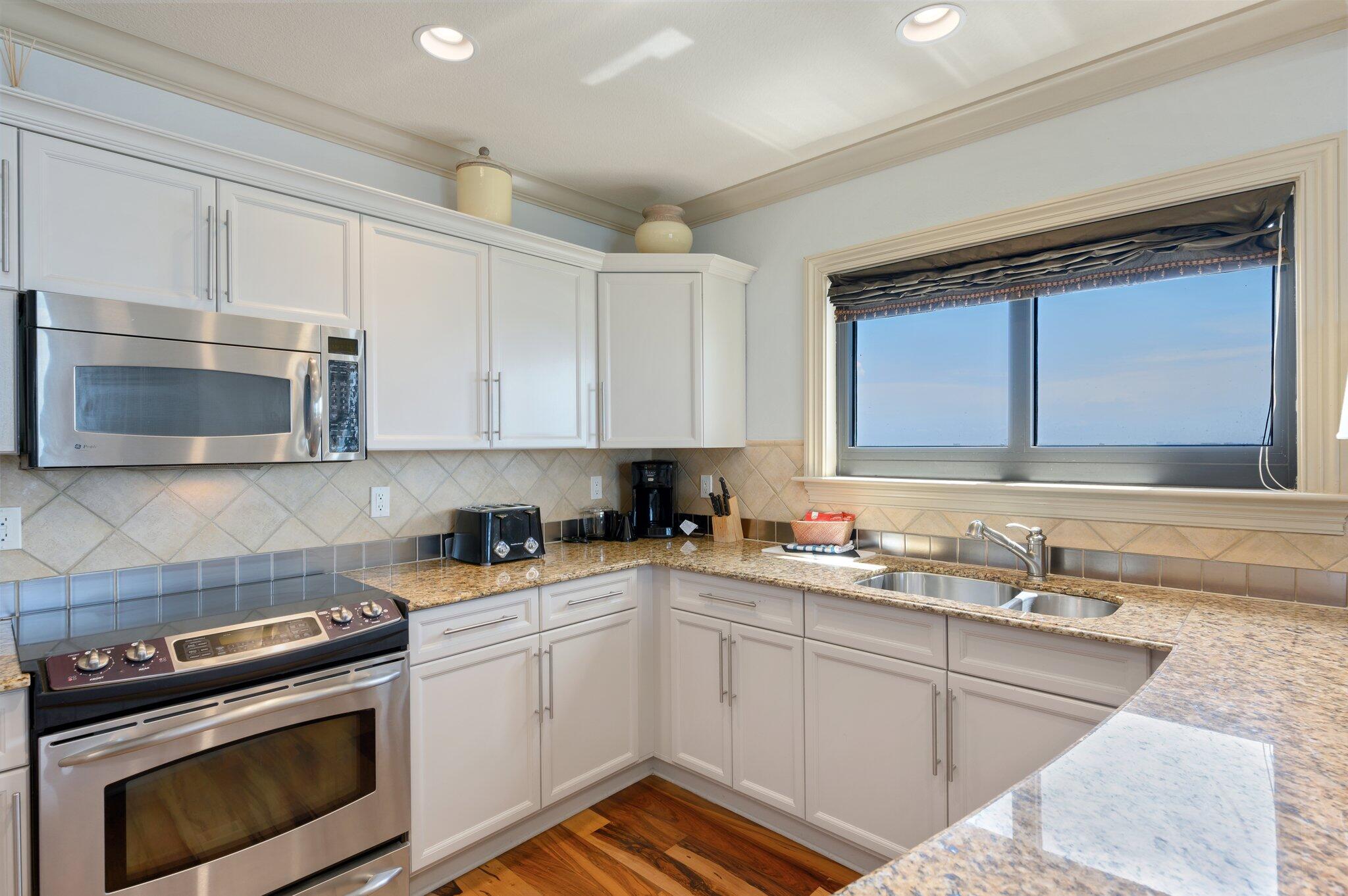 EMERALD GRANDE - Residential