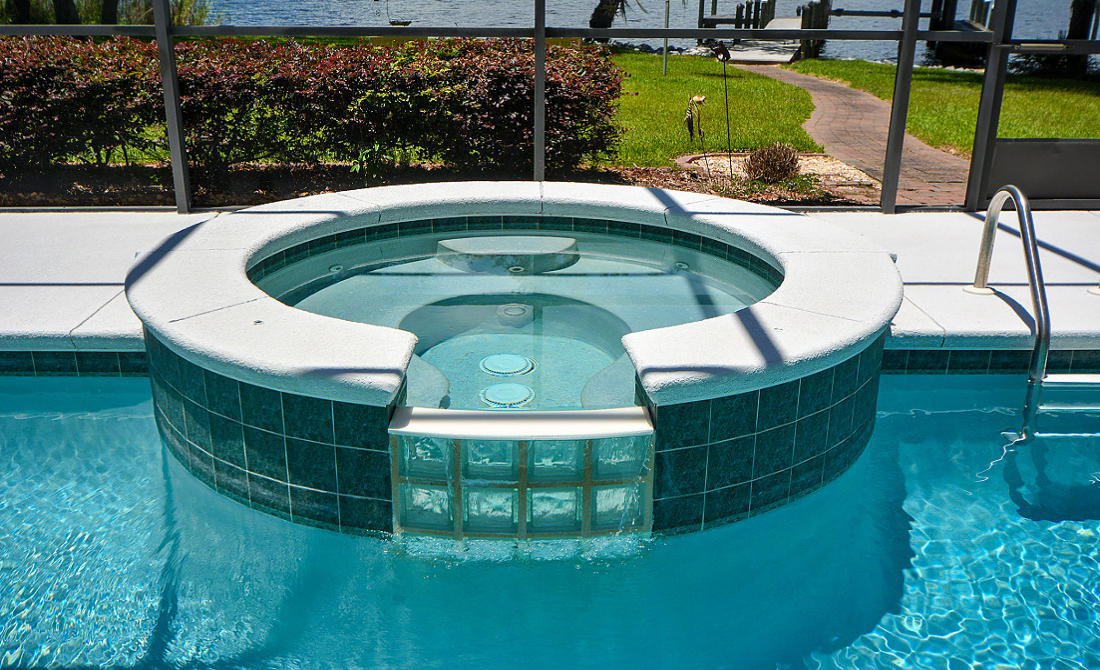 LAGRANGE COVE - Residential