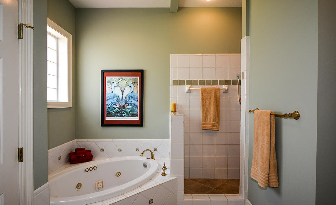 LAGRANGE COVE - Residential