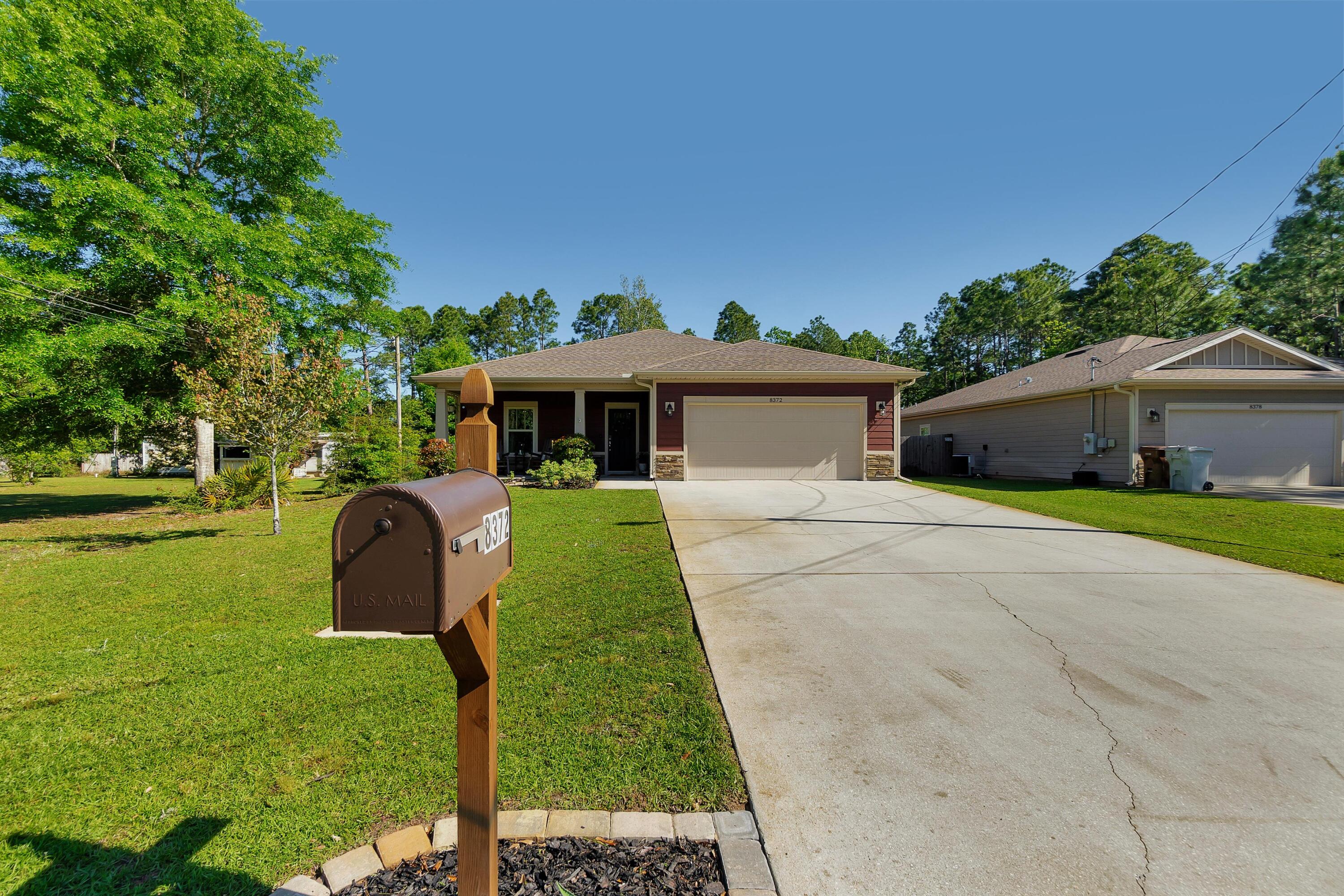 Meticulously maintained home located in the heart of Navarre is available now. This well maintained home is just minutes from Navarre beach and has no HOA. Bring the pups as this home has a spacious backyard that's fully fenced. Did I mention it's on a dead end street?! No crazy traffic to deal with. Custom paint, crown molding and trey ceilings are some of the things you will find when you step inside. Seller is offering a one year home warranty.
