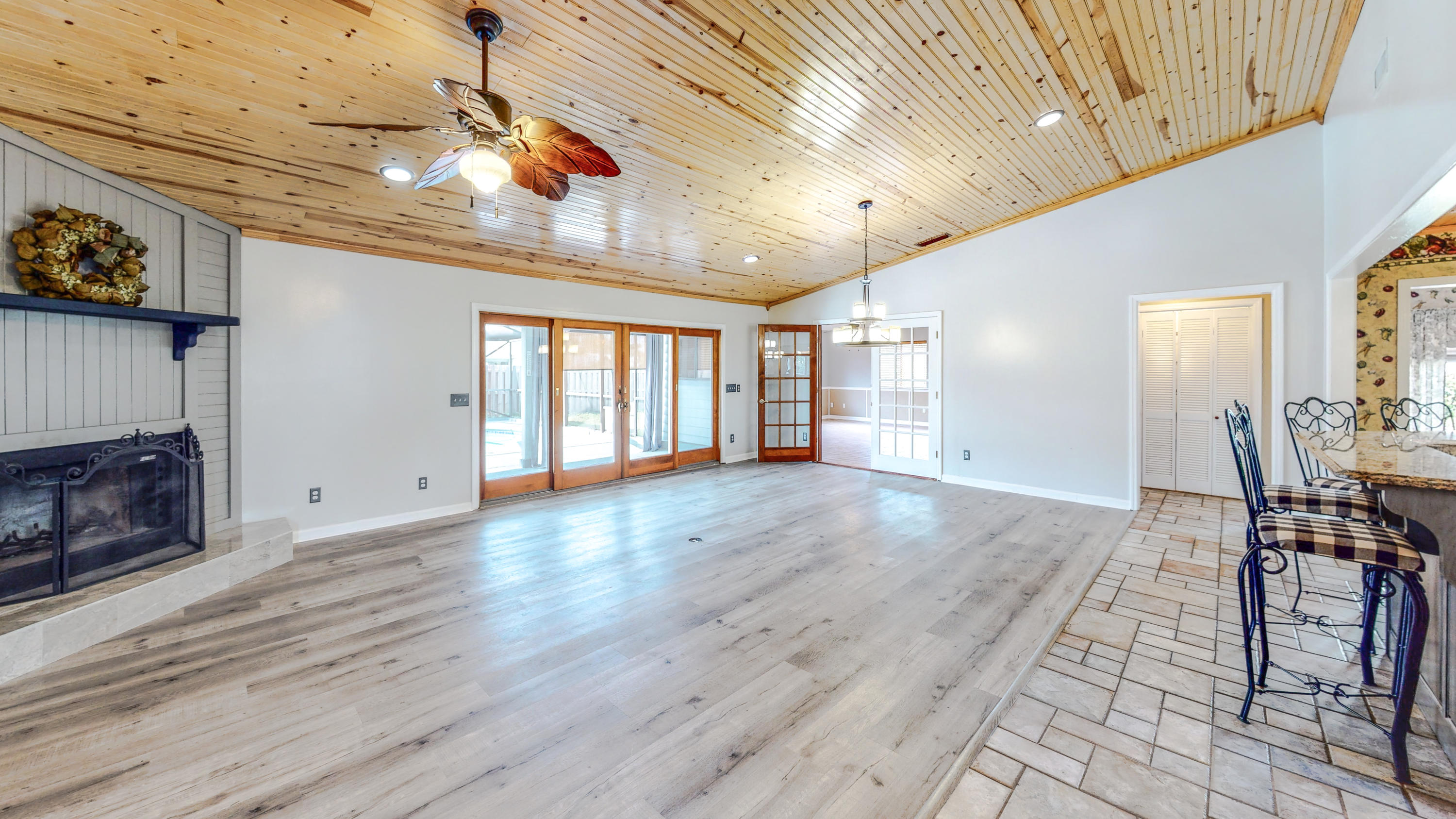 BAY POINT UNIT 1 - Residential