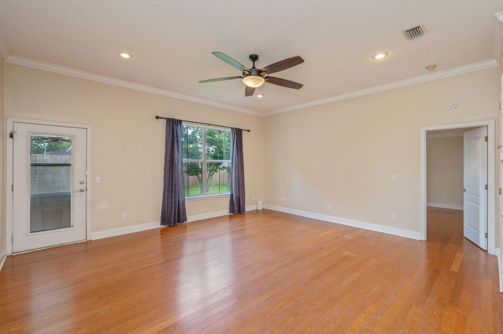 TRAILWOOD ESTATES - Residential Lease