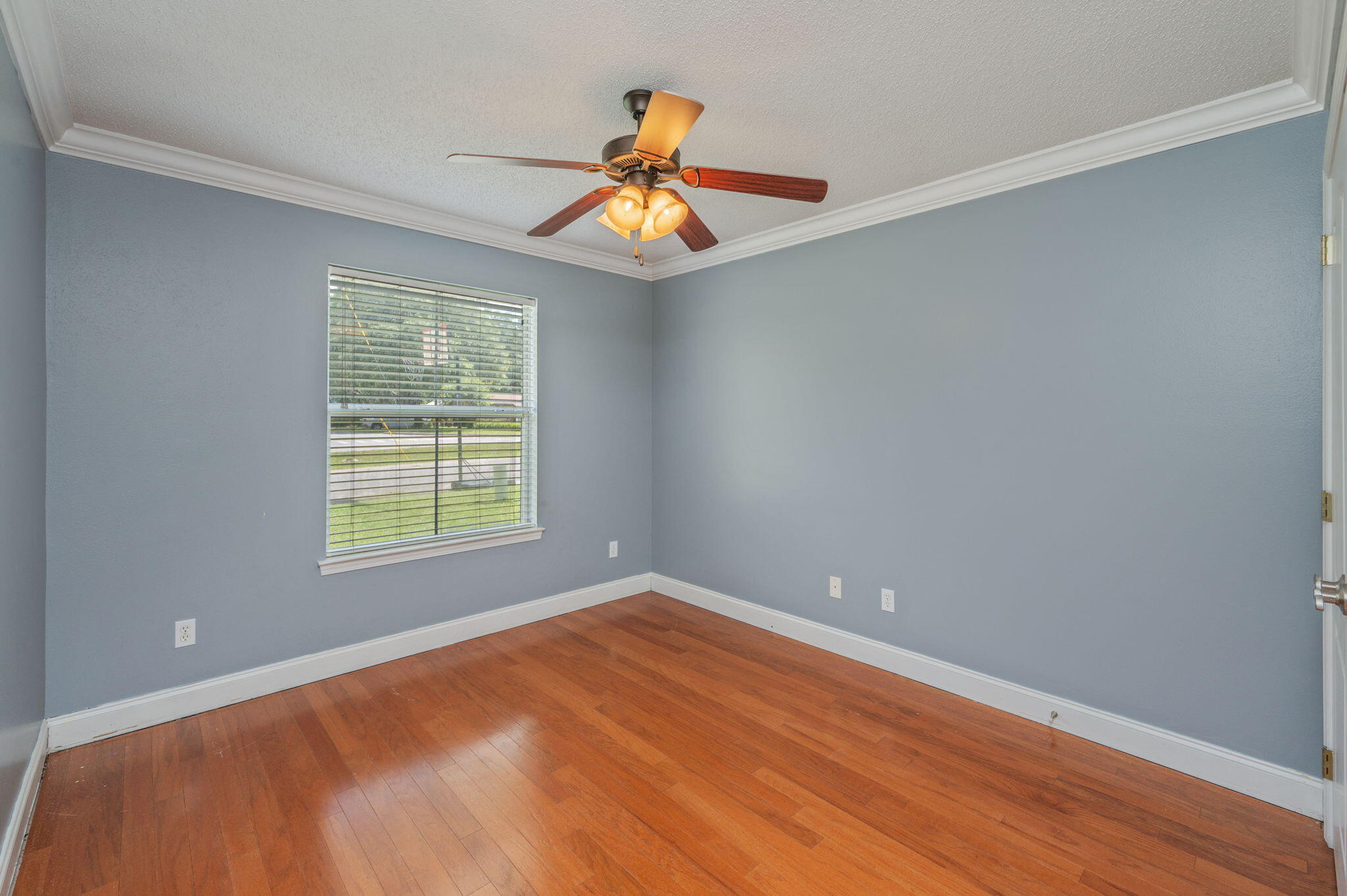 TRAILWOOD ESTATES - Residential Lease