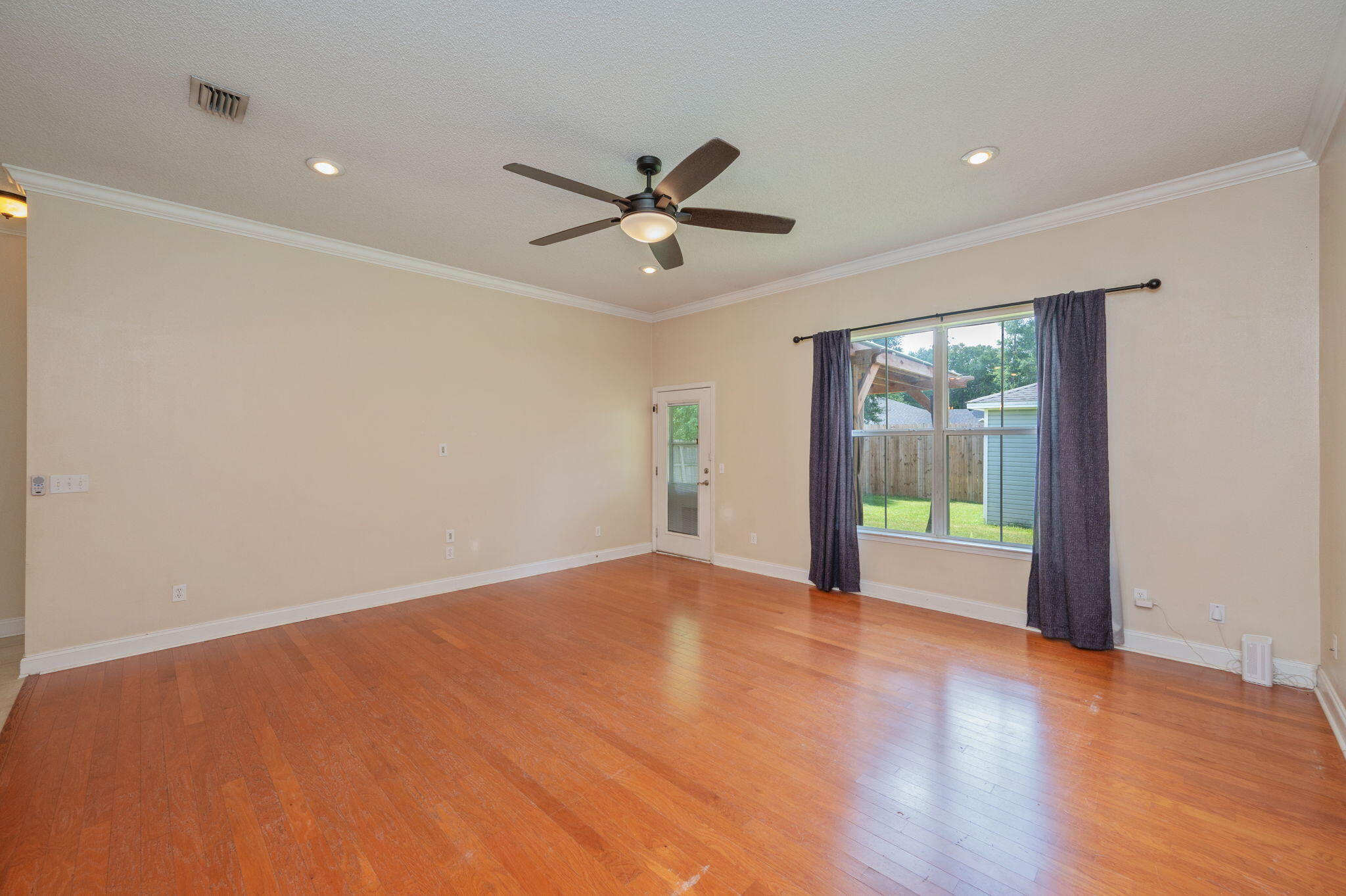 TRAILWOOD ESTATES - Residential Lease