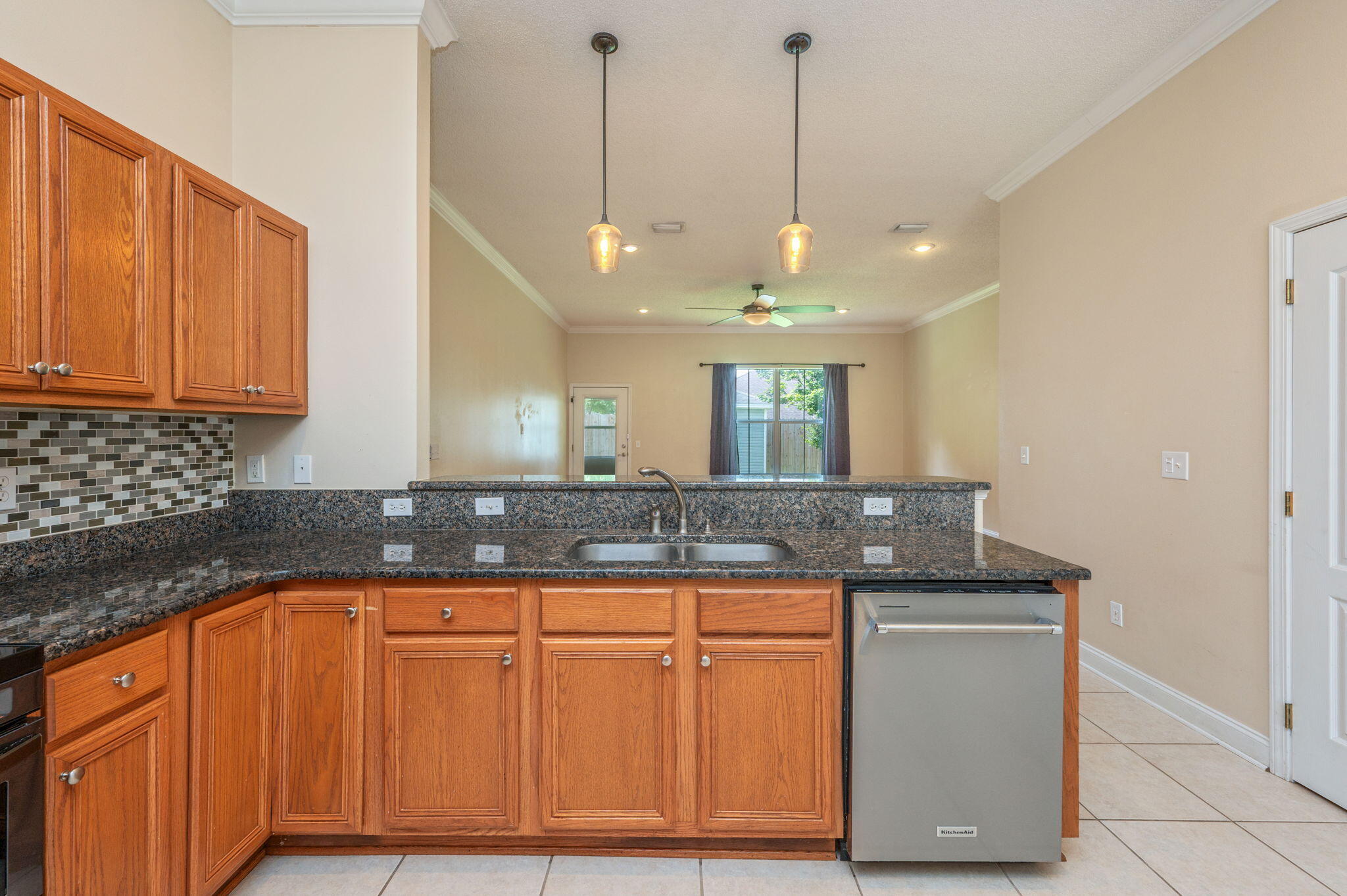 TRAILWOOD ESTATES - Residential Lease