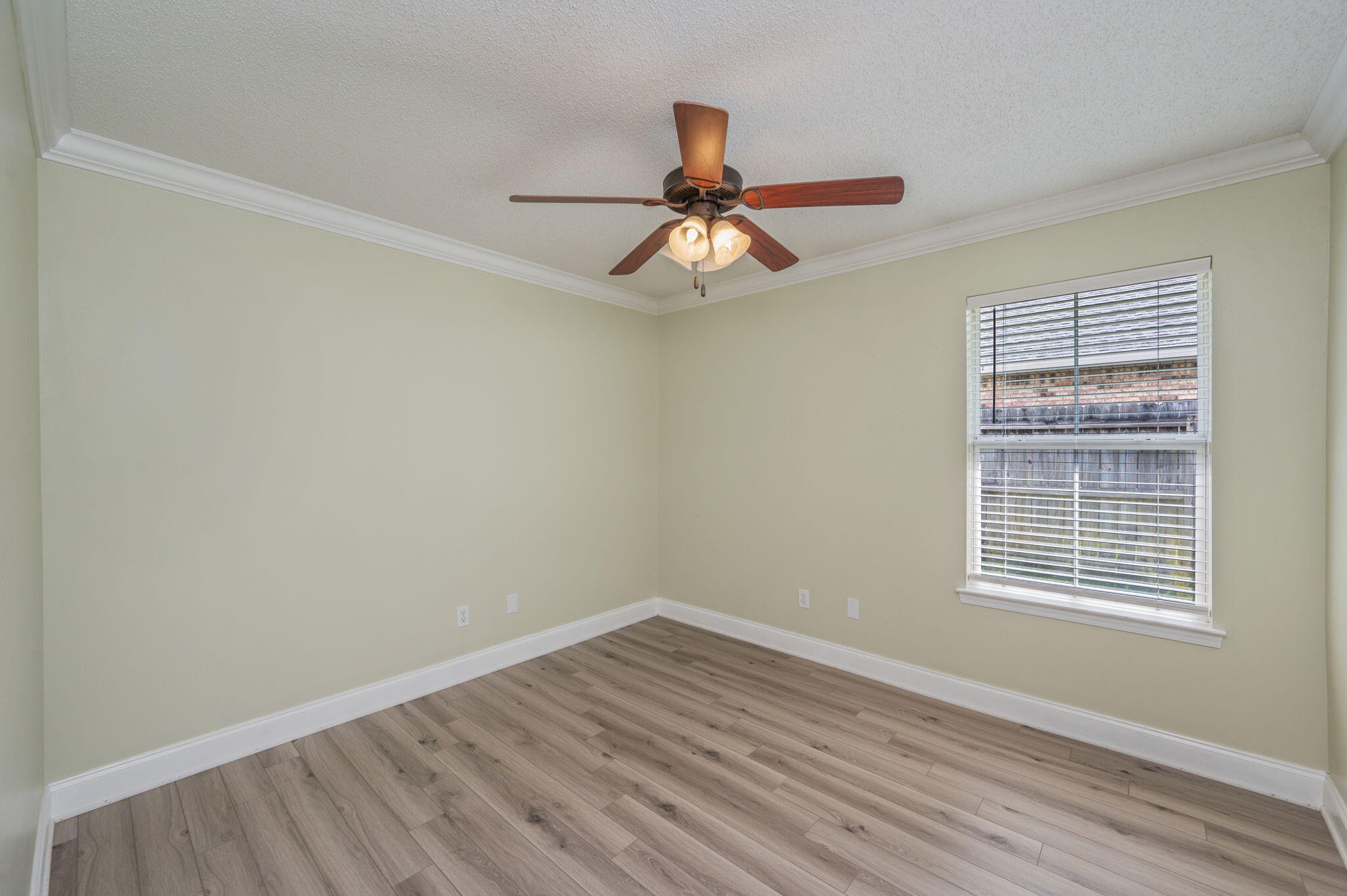 TRAILWOOD ESTATES - Residential Lease