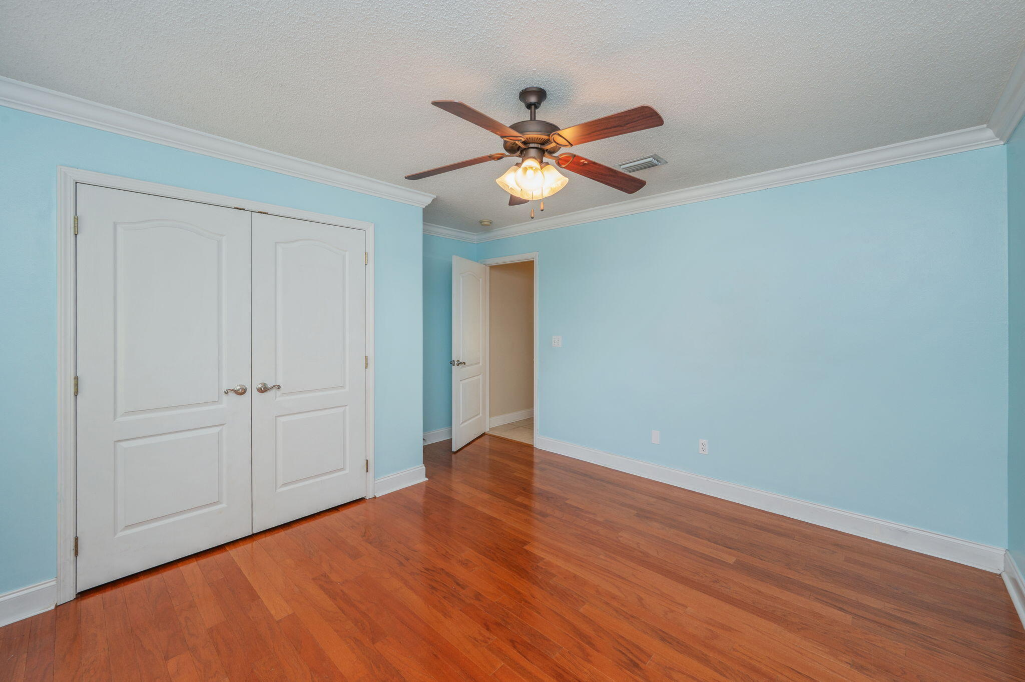 TRAILWOOD ESTATES - Residential Lease