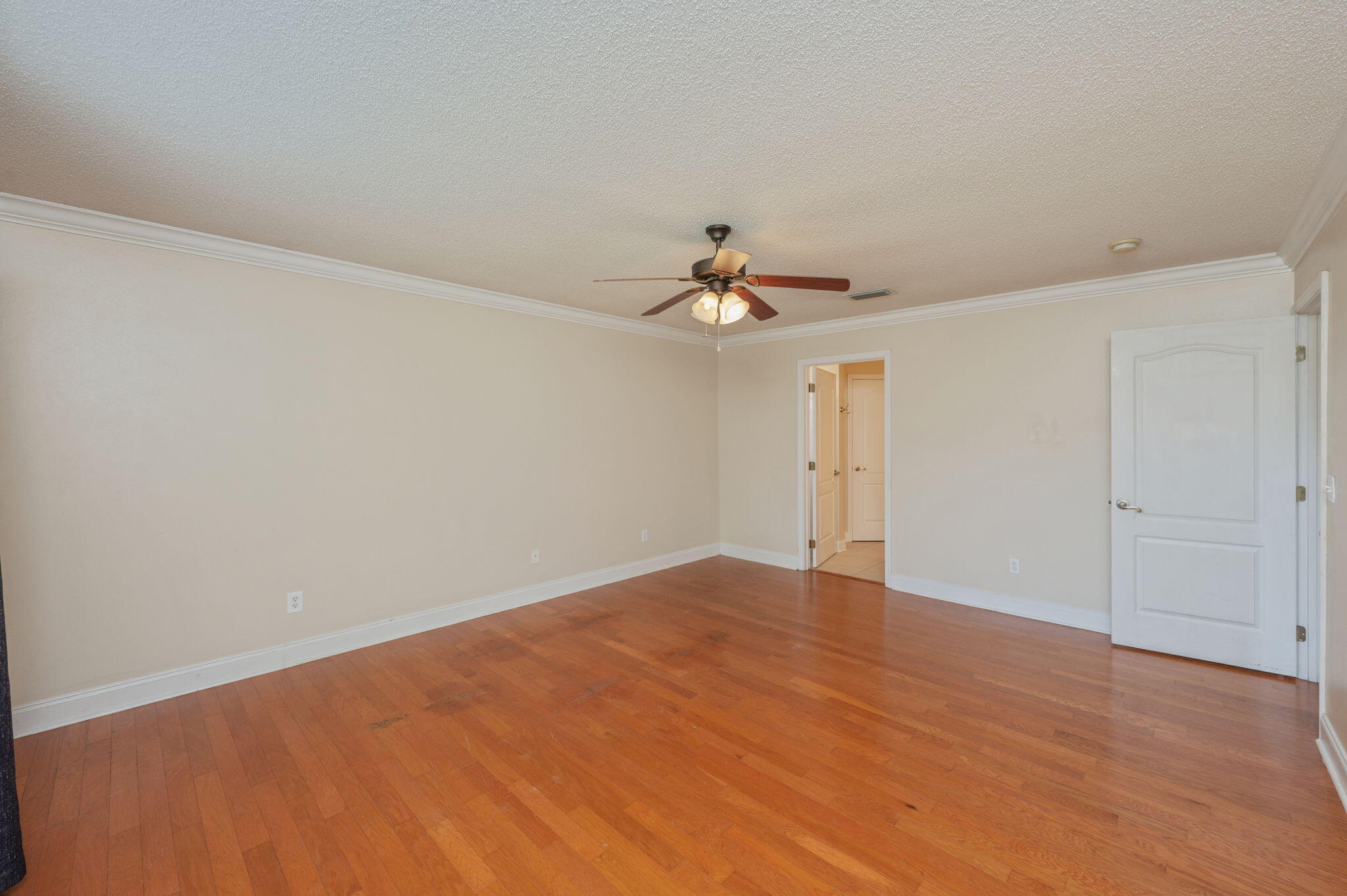 TRAILWOOD ESTATES - Residential Lease