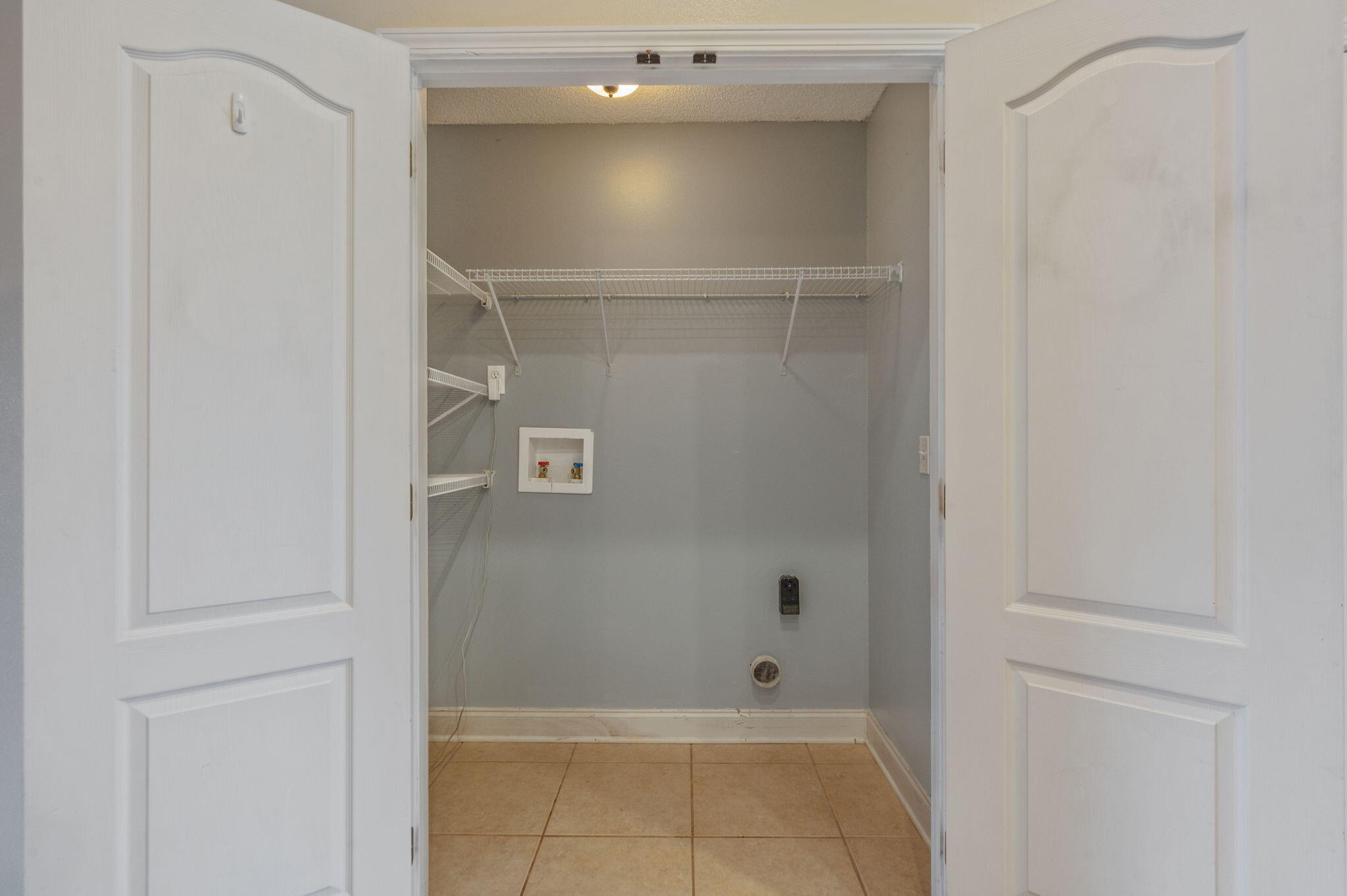 TRAILWOOD ESTATES - Residential Lease