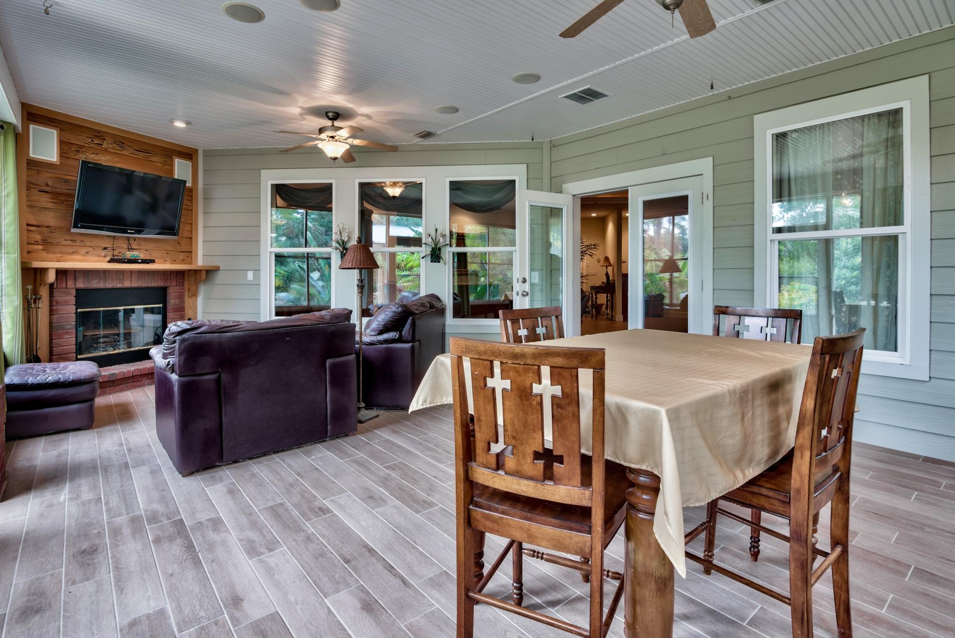 BAYOU POINT - Residential