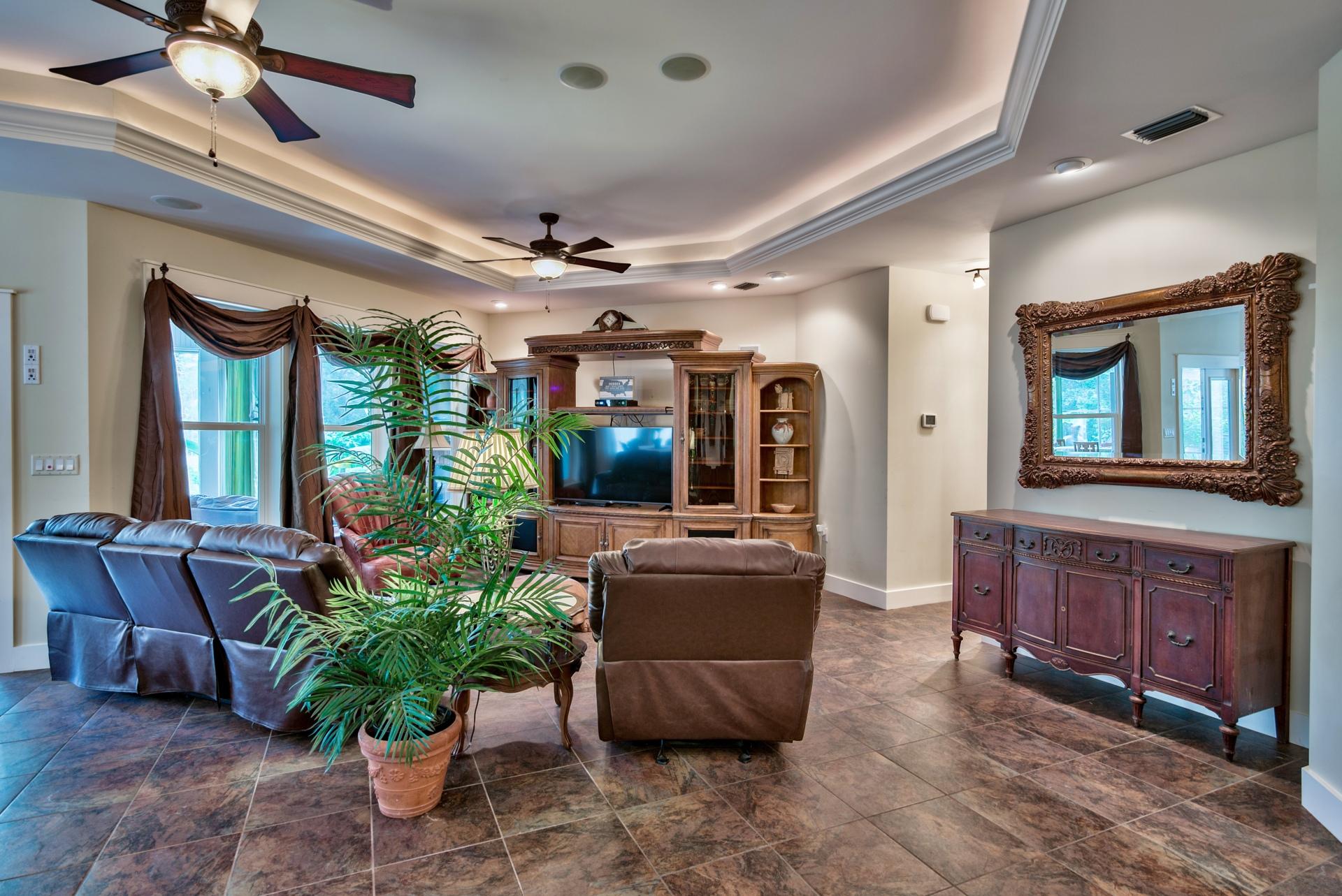 BAYOU POINT - Residential