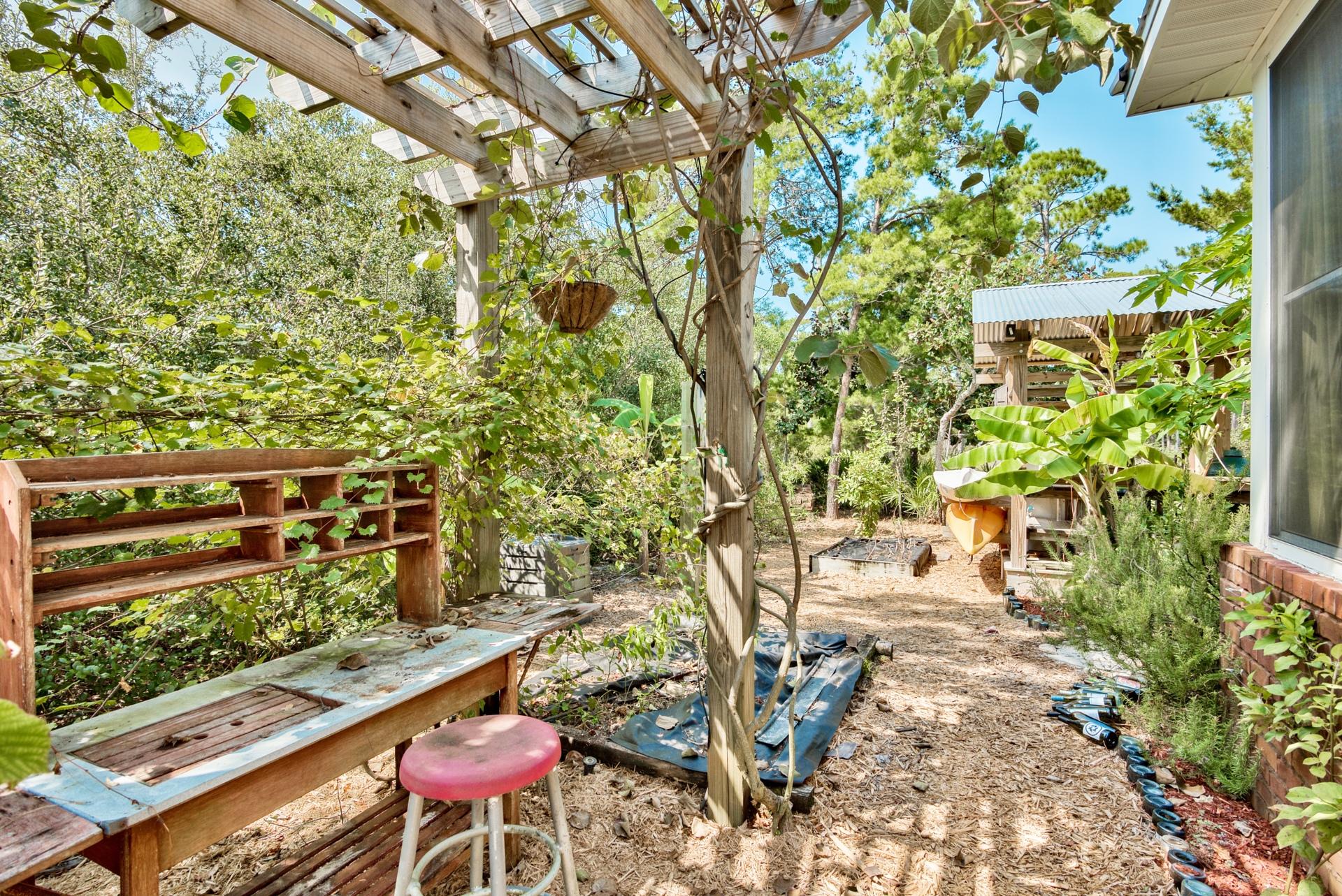 BAYOU POINT - Residential