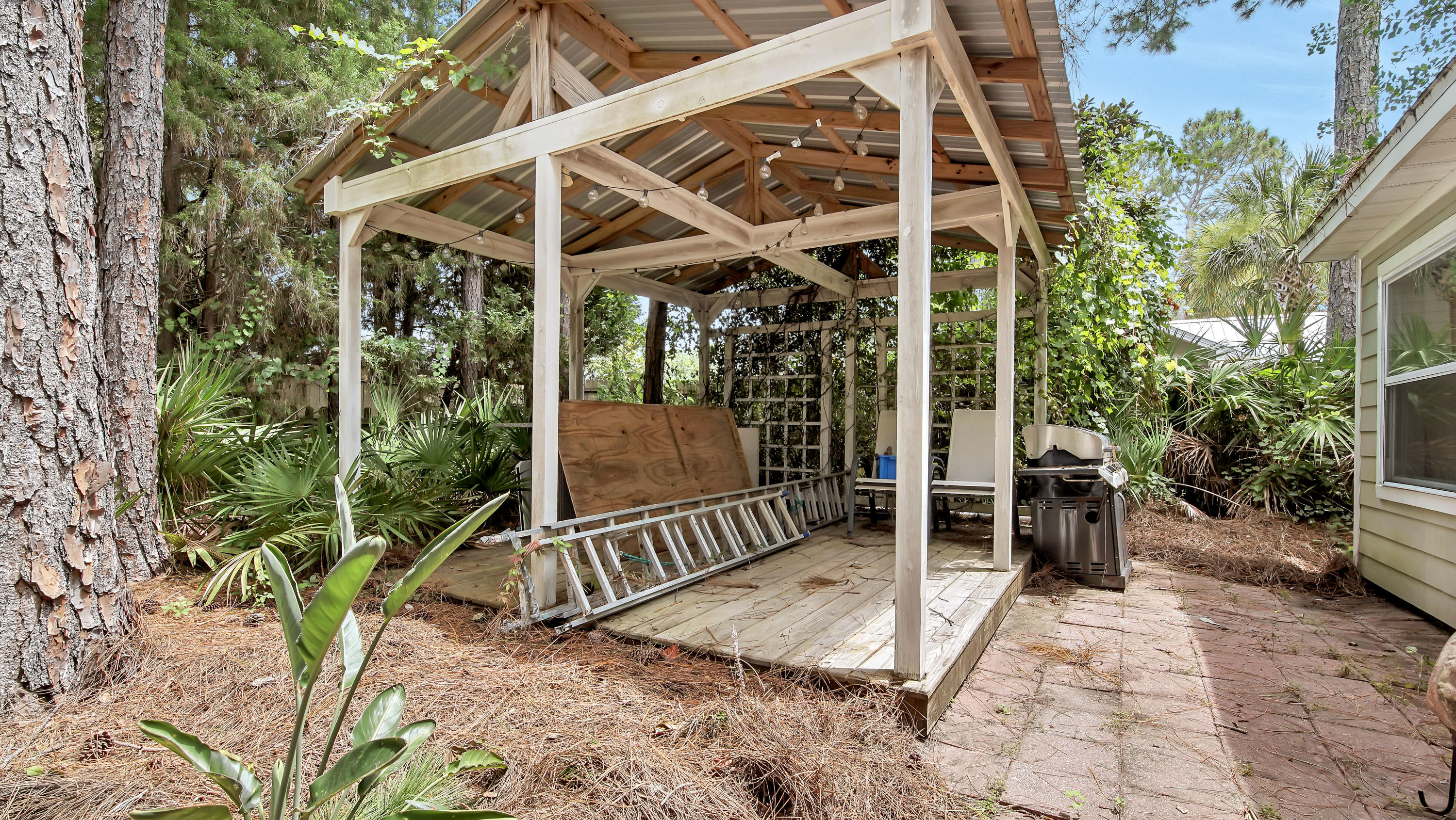 BAY BRIDGE LANDING - Residential