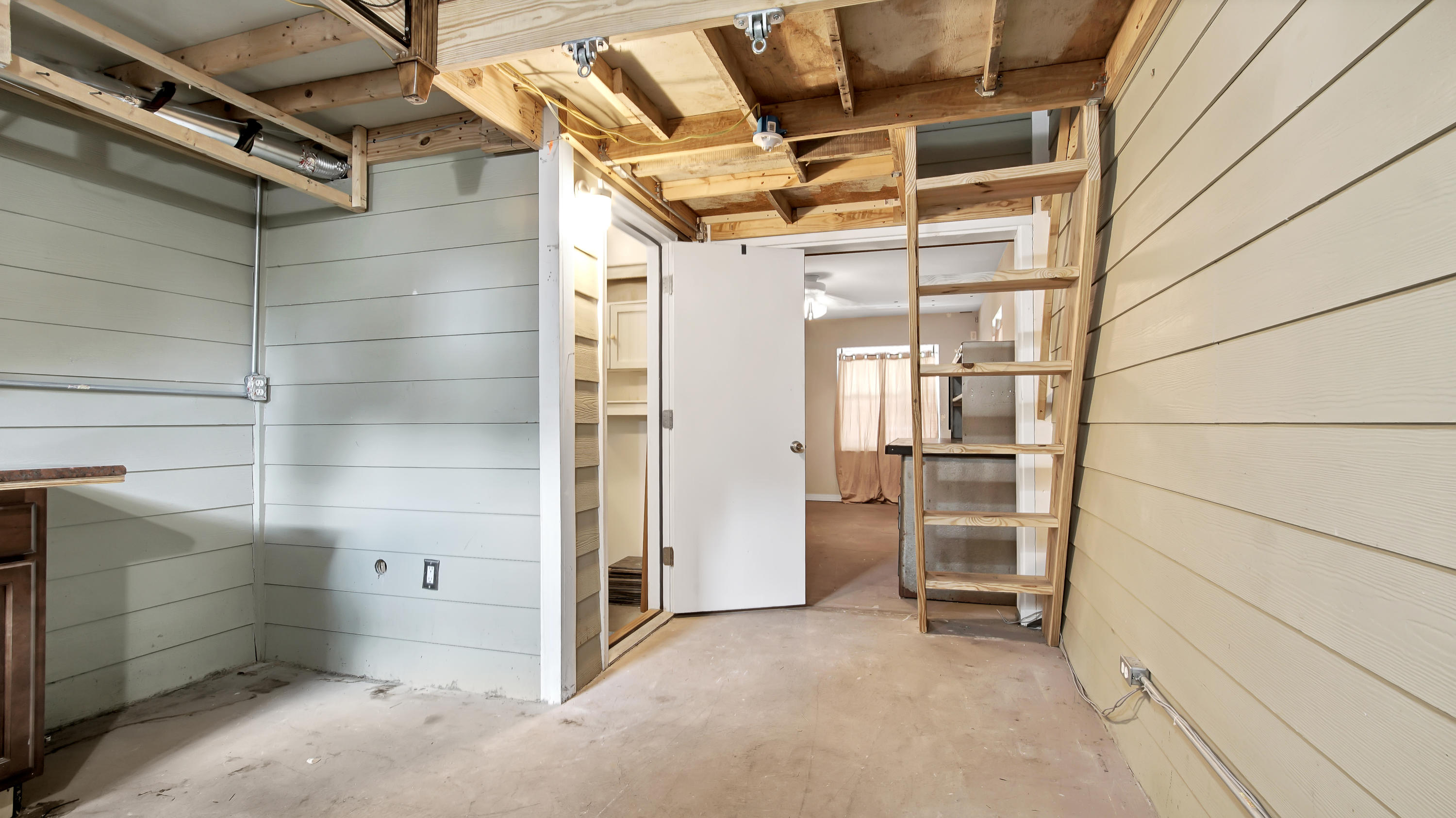 BAY BRIDGE LANDING - Residential