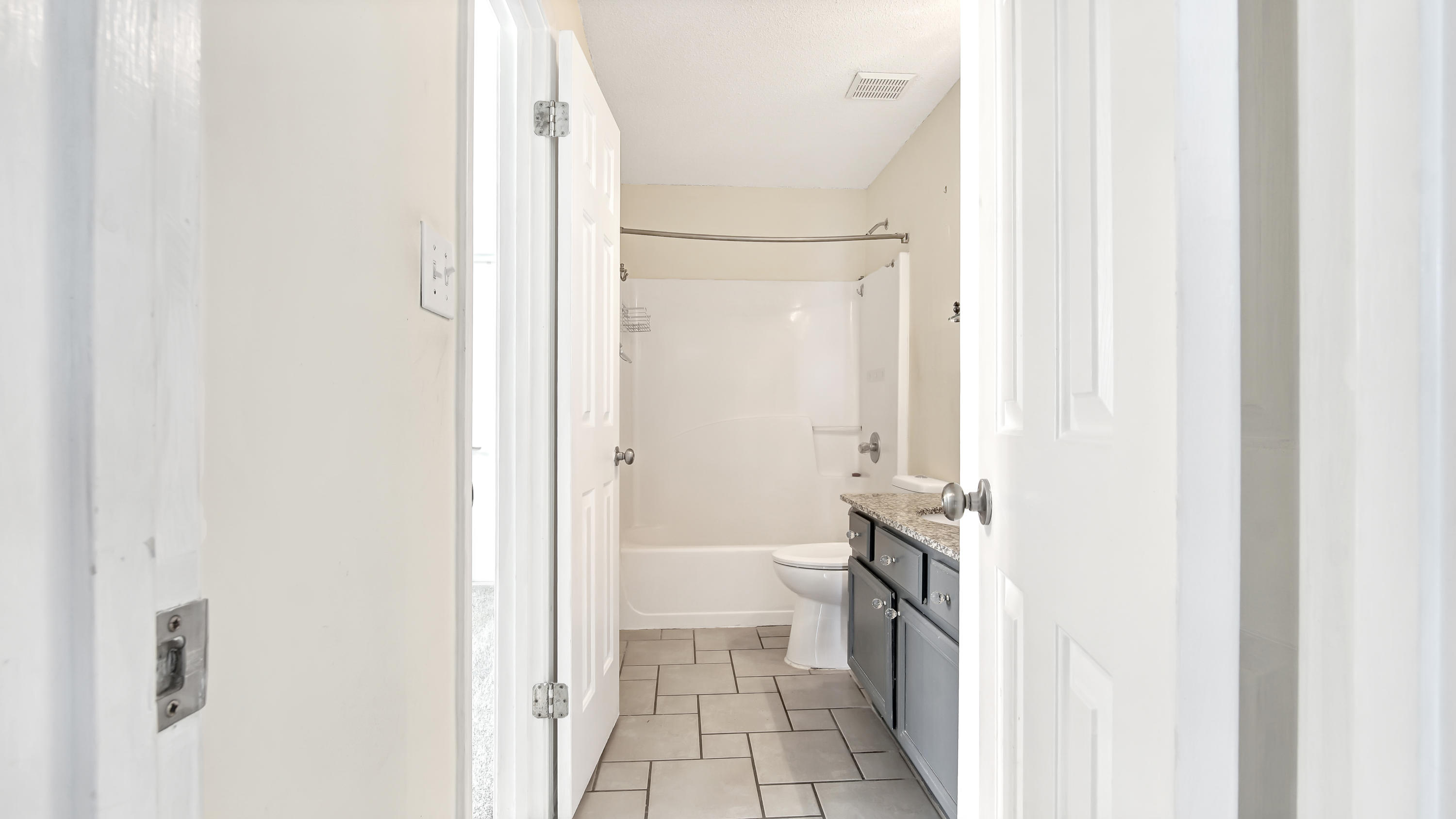 BAY BRIDGE LANDING - Residential