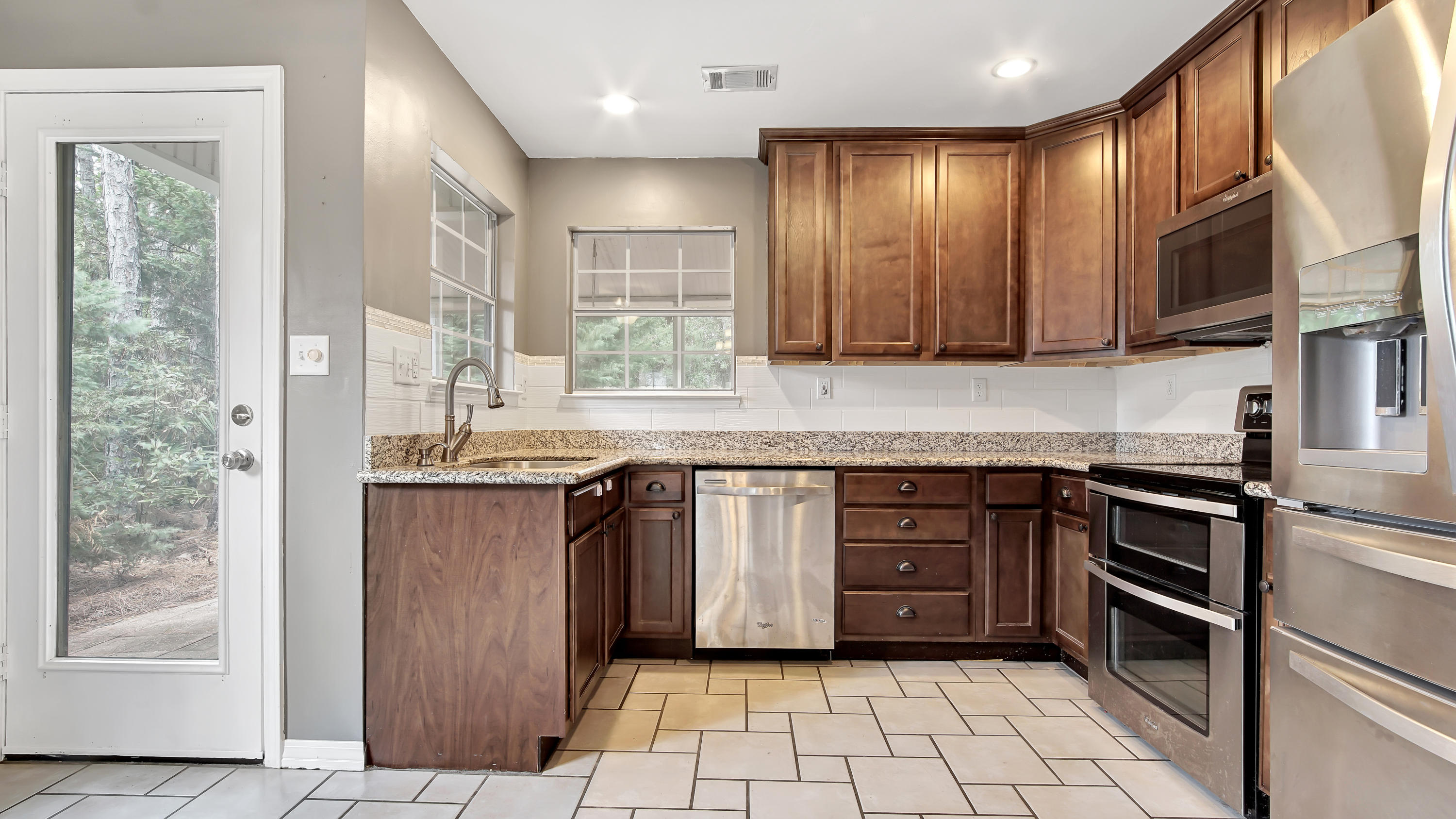 BAY BRIDGE LANDING - Residential