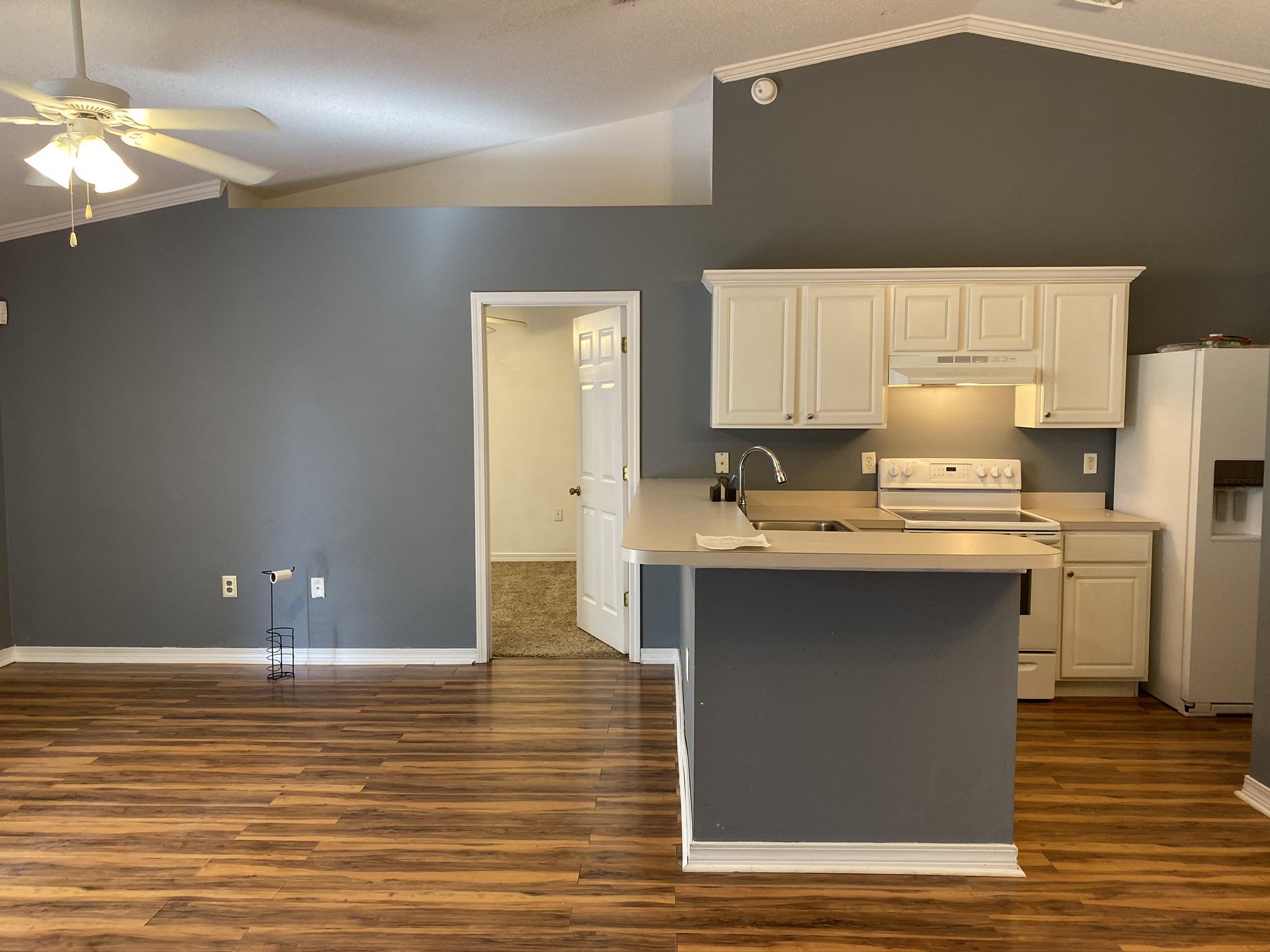 RIDGE CREST PH I - Residential