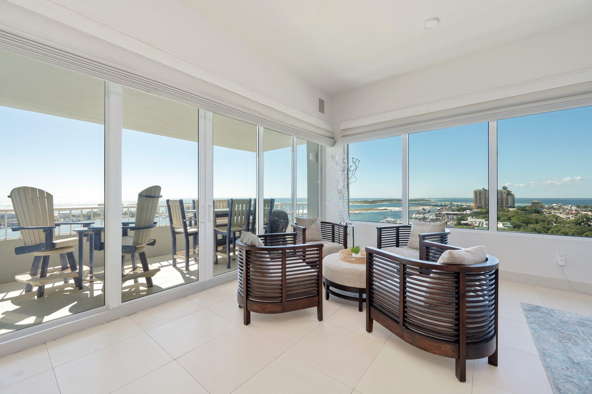 DESTIN YACHT CLUB - Residential