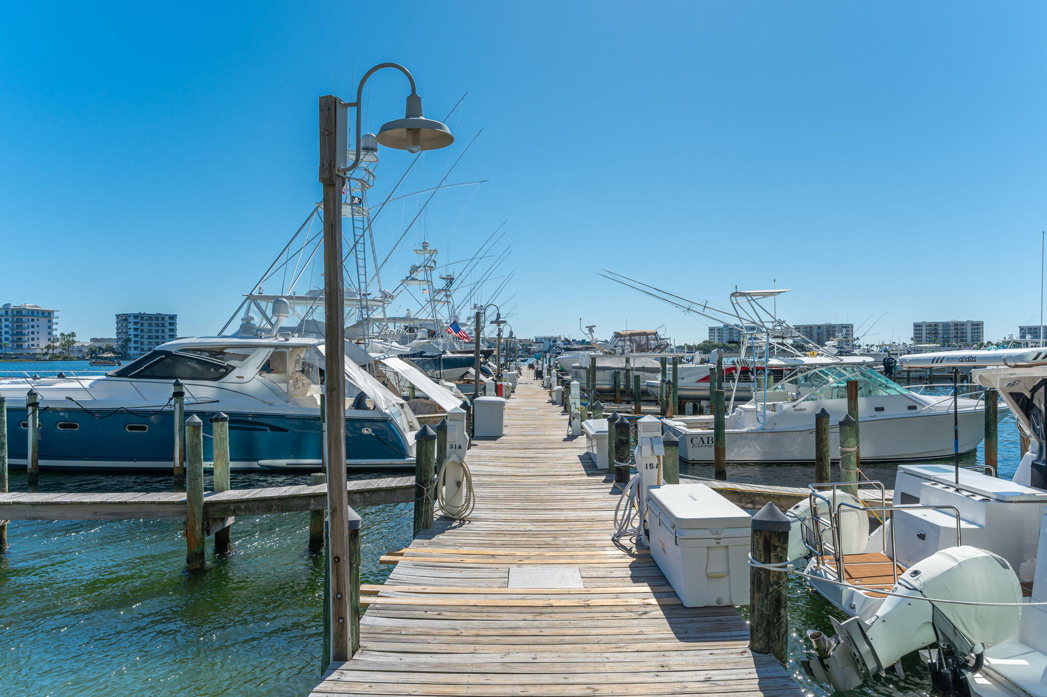 DESTIN YACHT CLUB - Residential