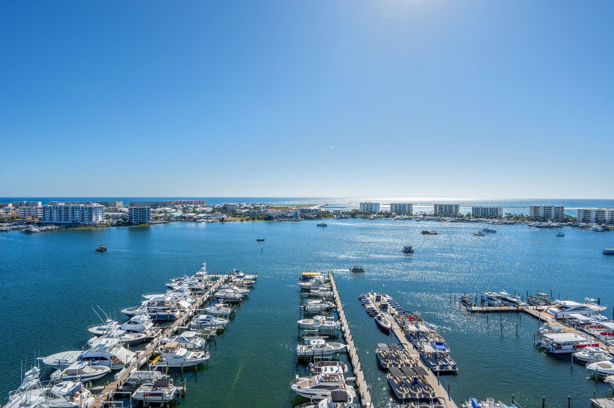DESTIN YACHT CLUB - Residential