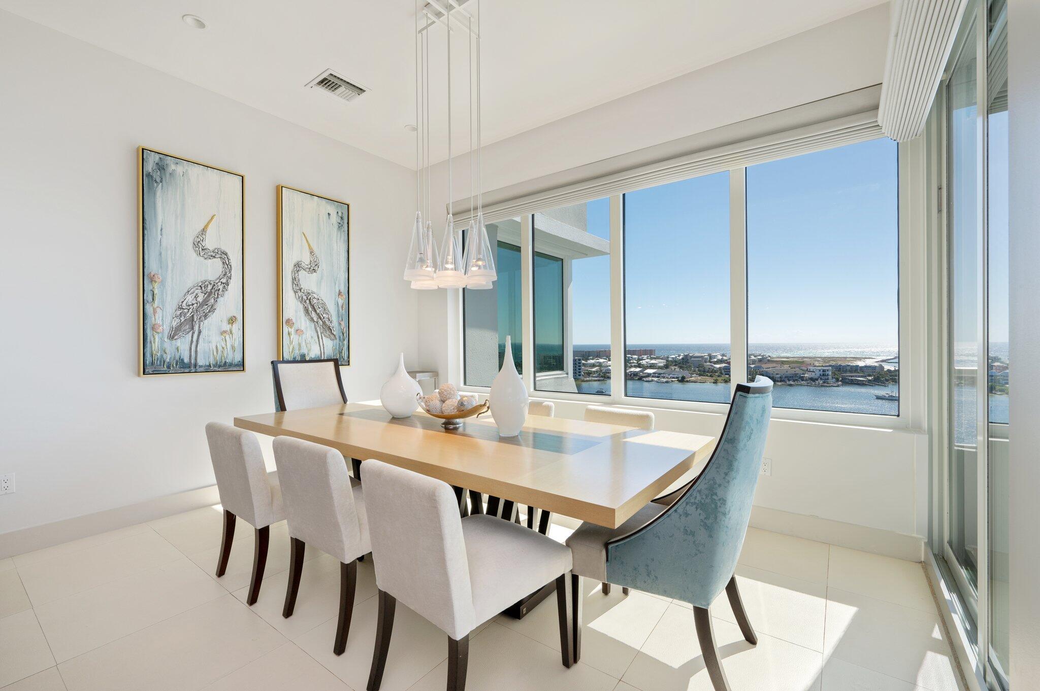 DESTIN YACHT CLUB - Residential