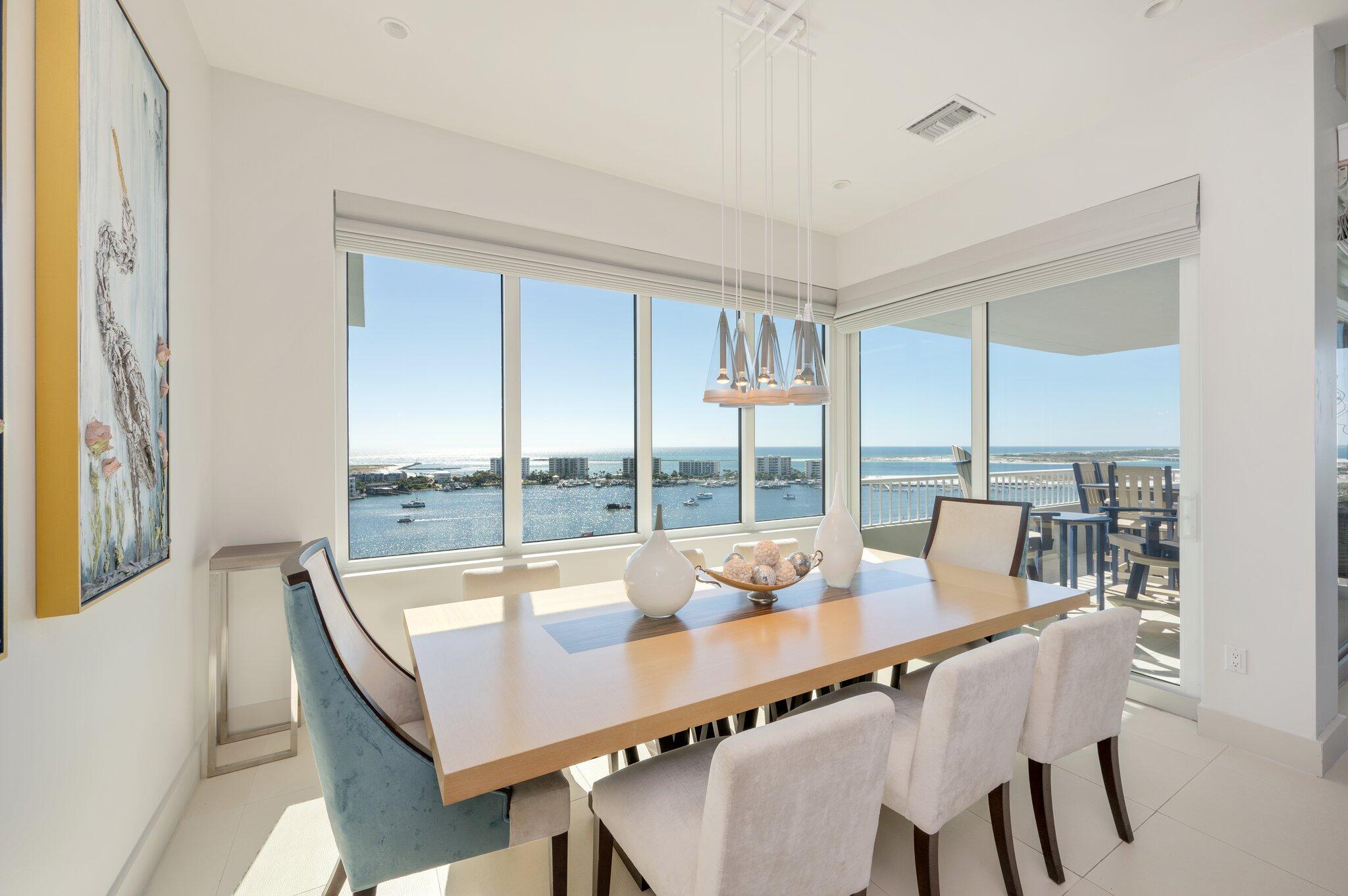 DESTIN YACHT CLUB - Residential