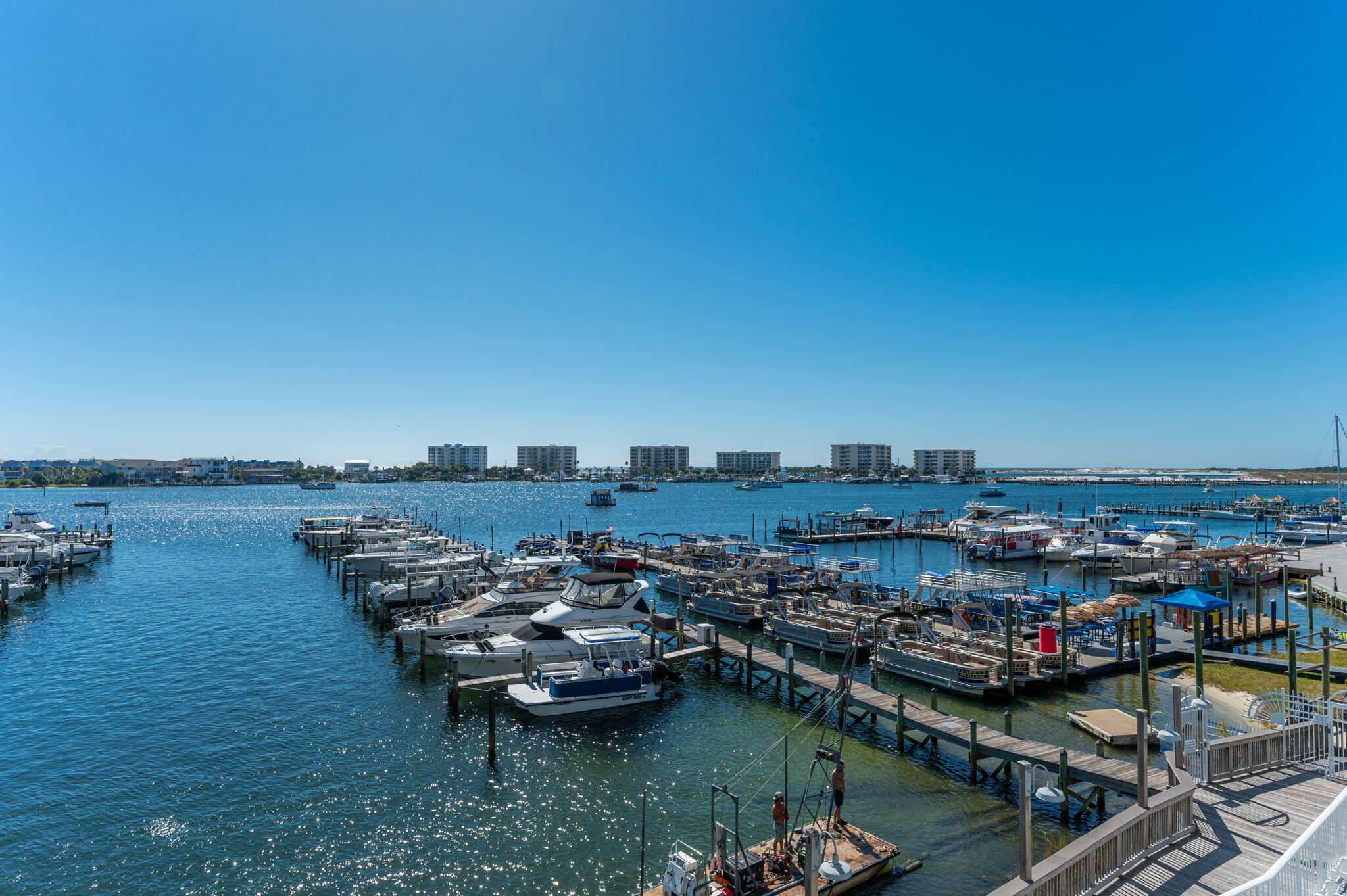 DESTIN YACHT CLUB - Residential