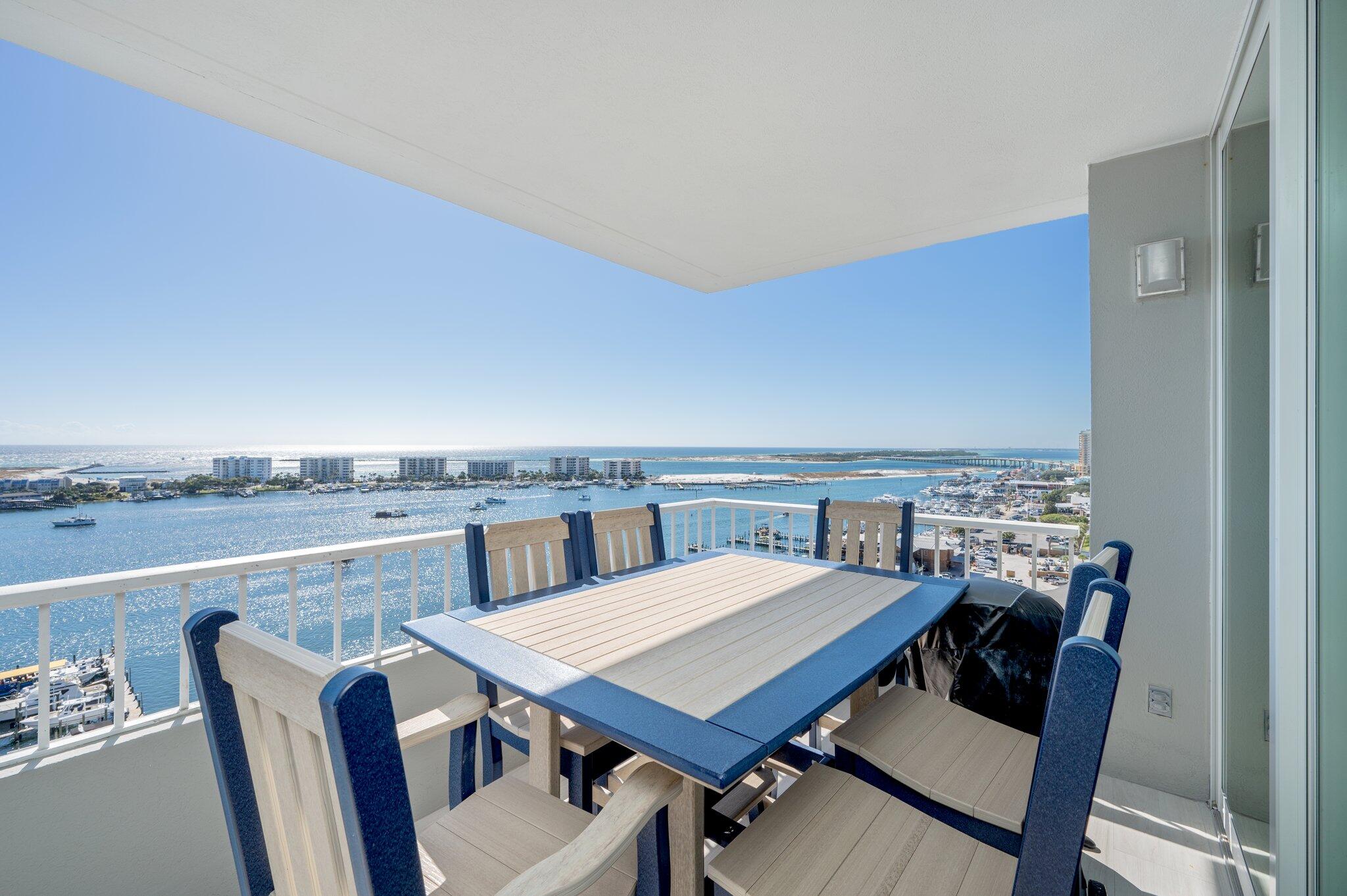 DESTIN YACHT CLUB - Residential