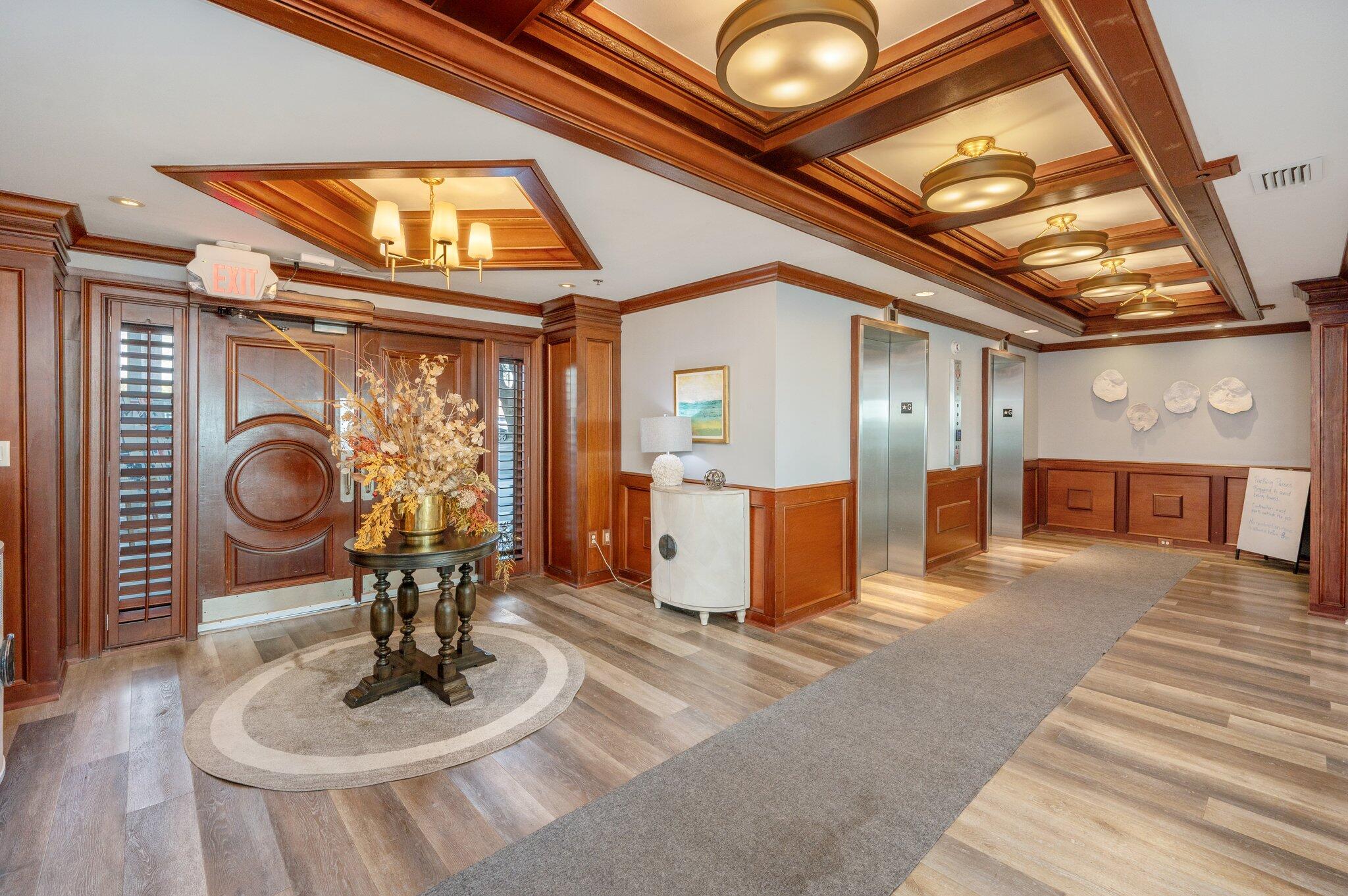 DESTIN YACHT CLUB - Residential
