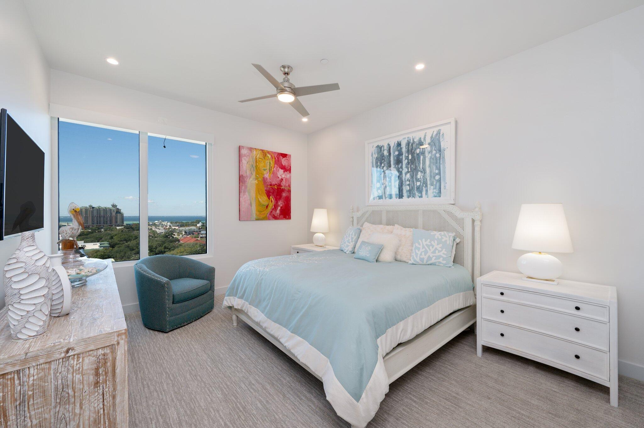 DESTIN YACHT CLUB - Residential
