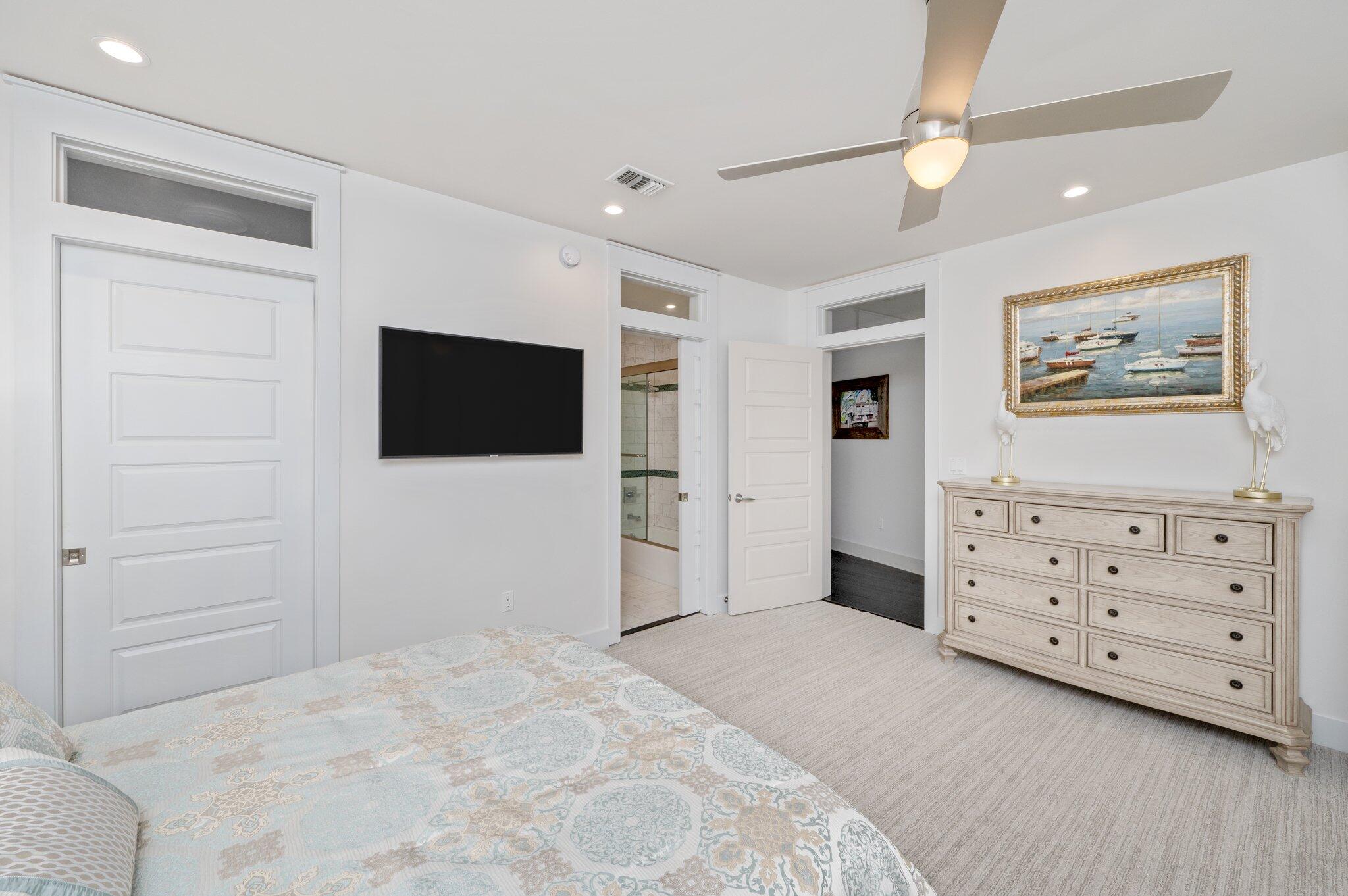 DESTIN YACHT CLUB - Residential