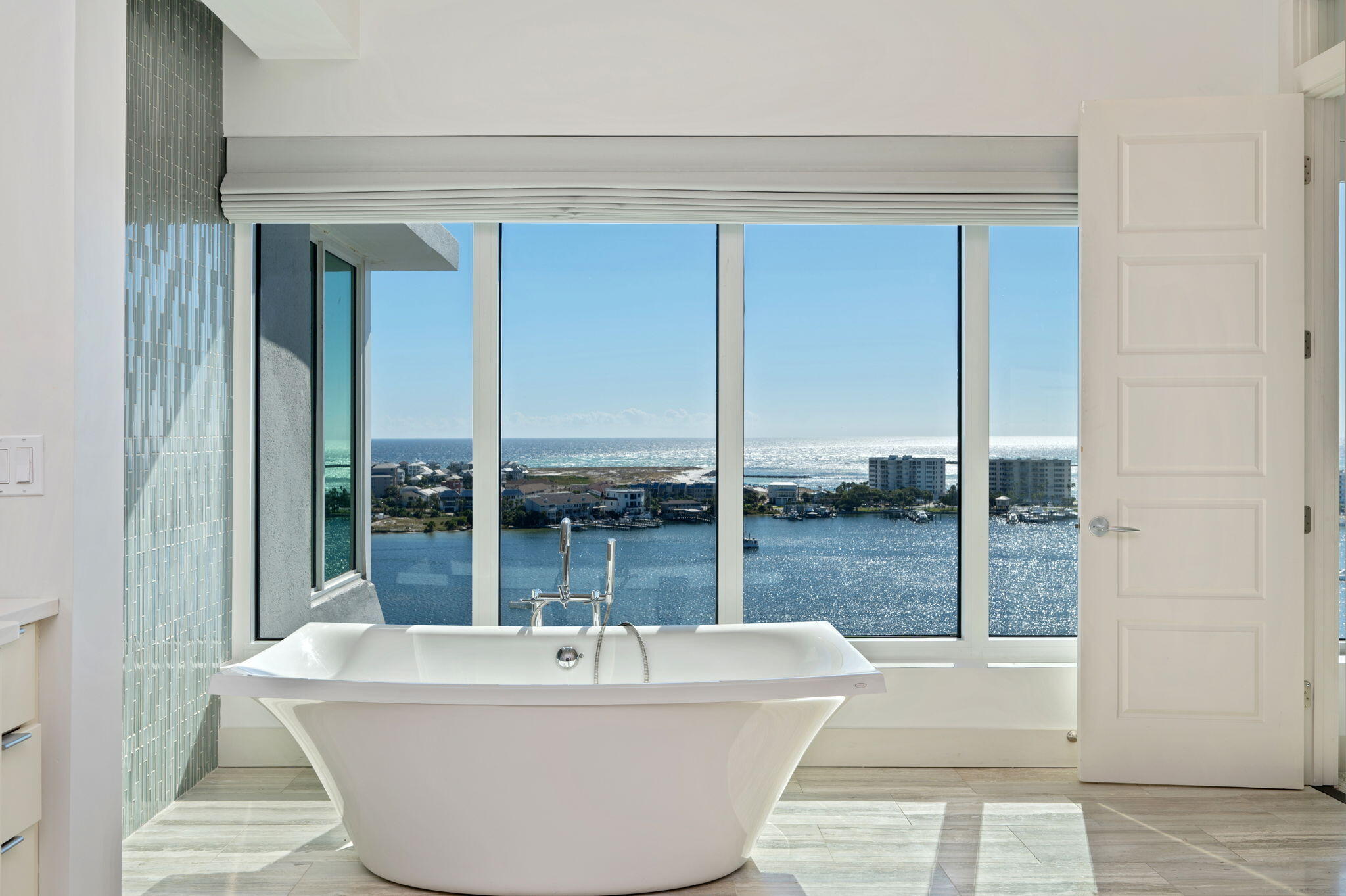 DESTIN YACHT CLUB - Residential