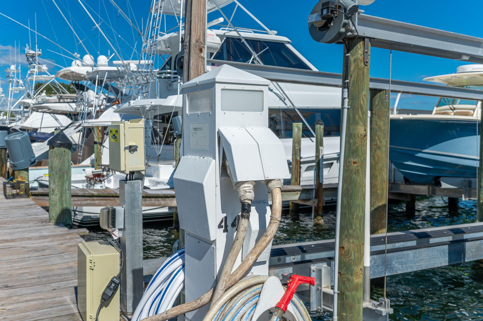 DESTIN YACHT CLUB - Residential