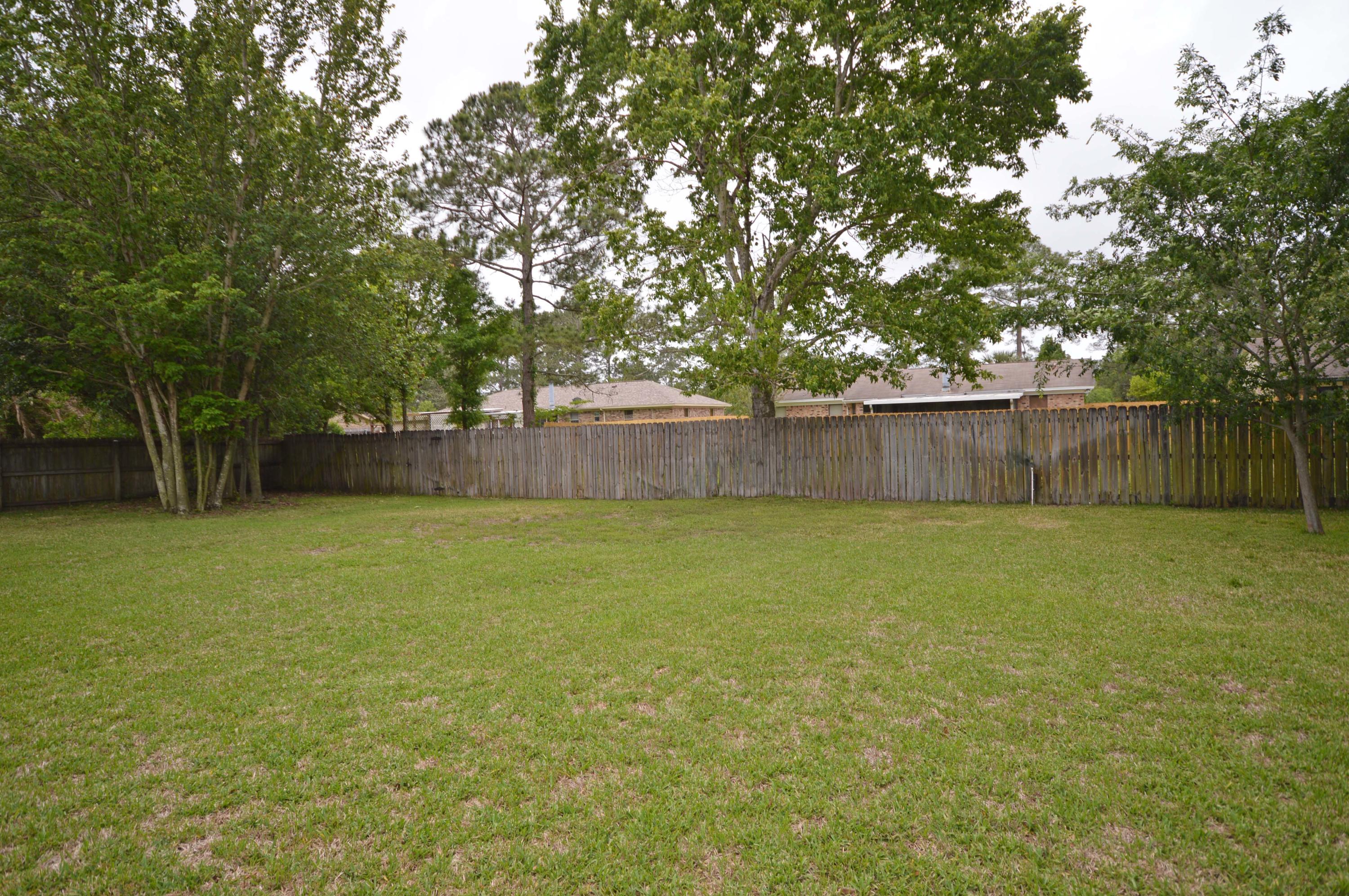 PINE LAKE ESTATES - Residential