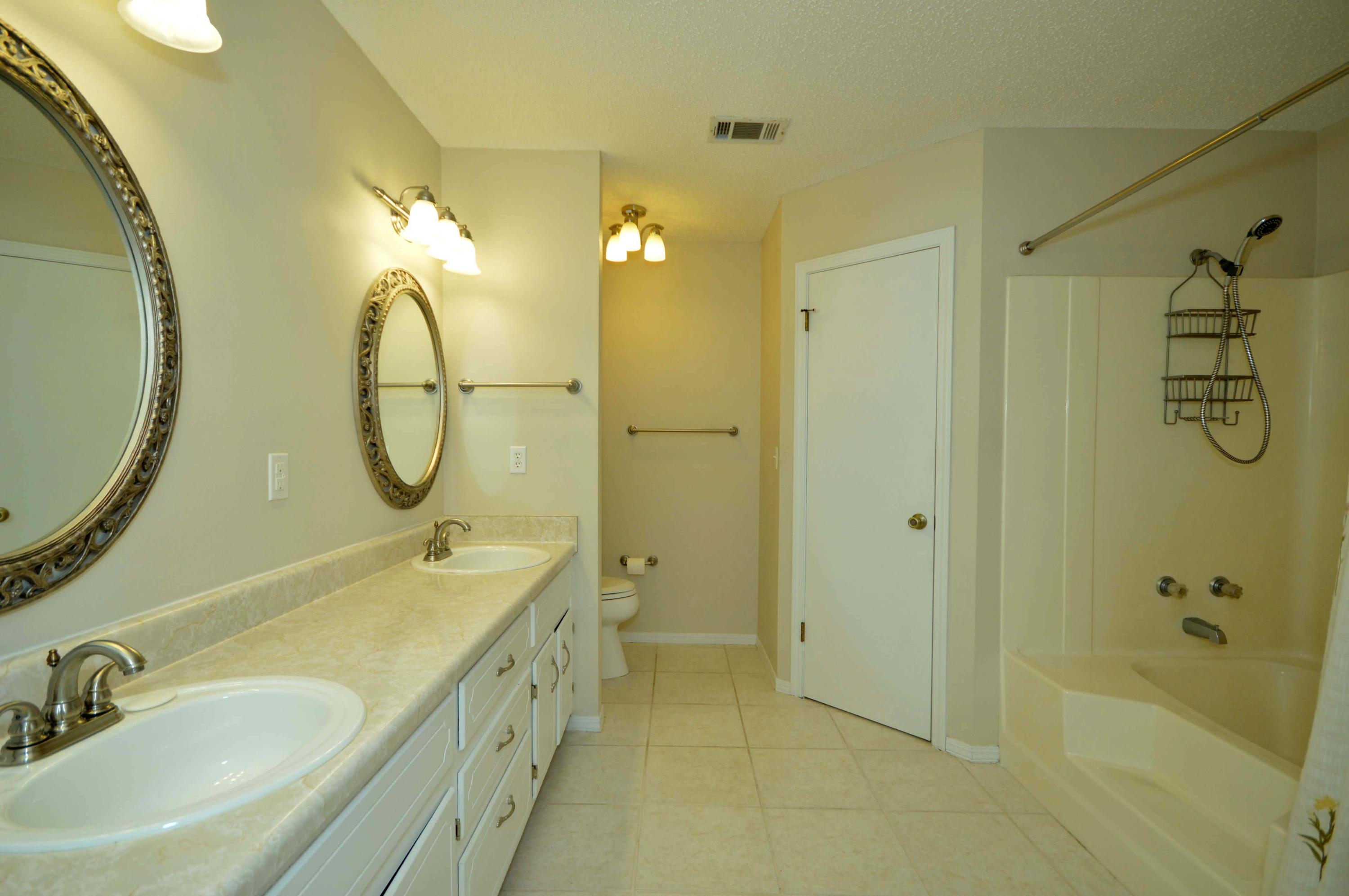 PINE LAKE ESTATES - Residential