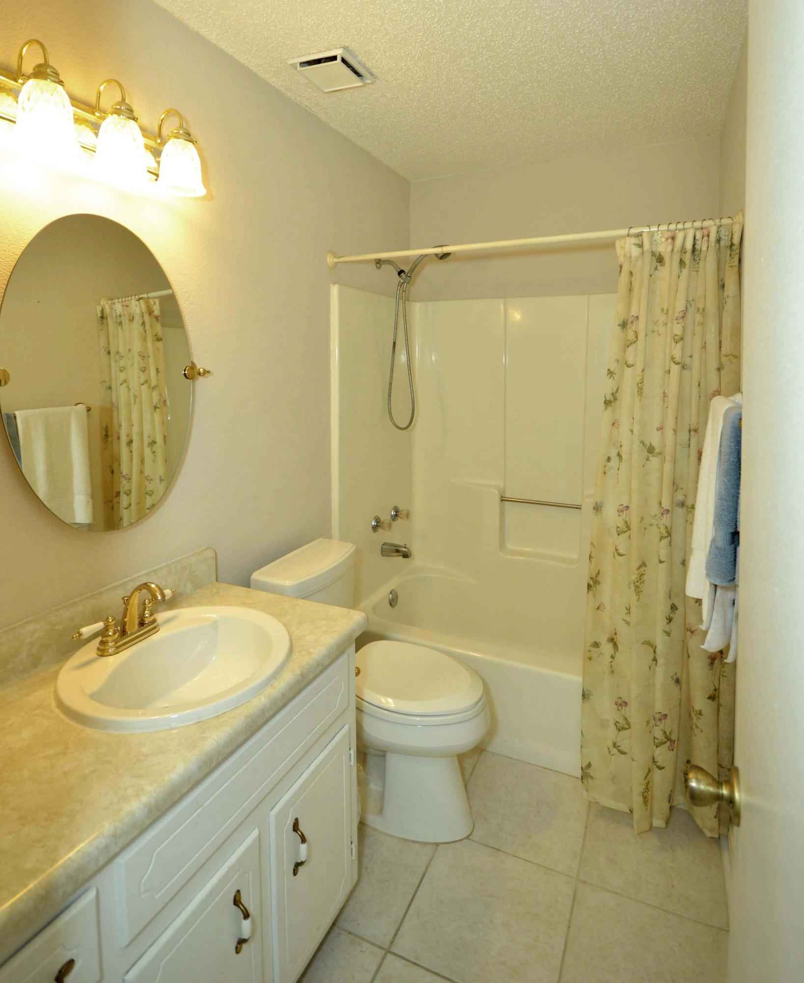 PINE LAKE ESTATES - Residential