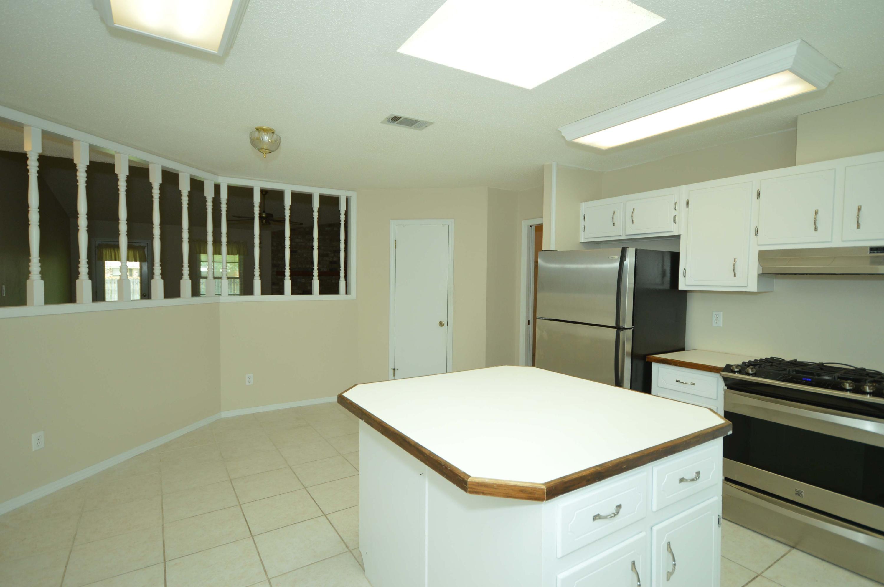 PINE LAKE ESTATES - Residential