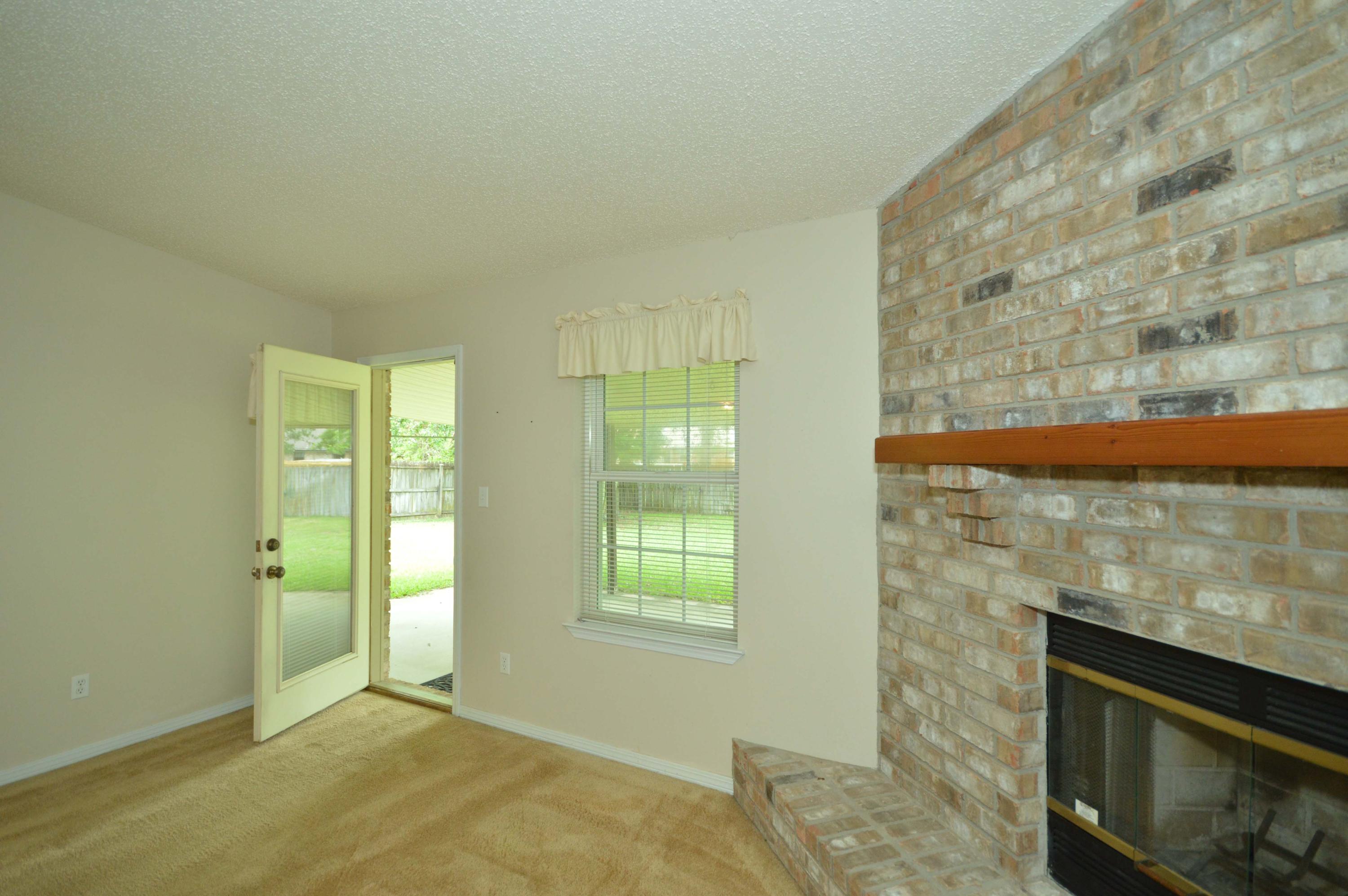 PINE LAKE ESTATES - Residential