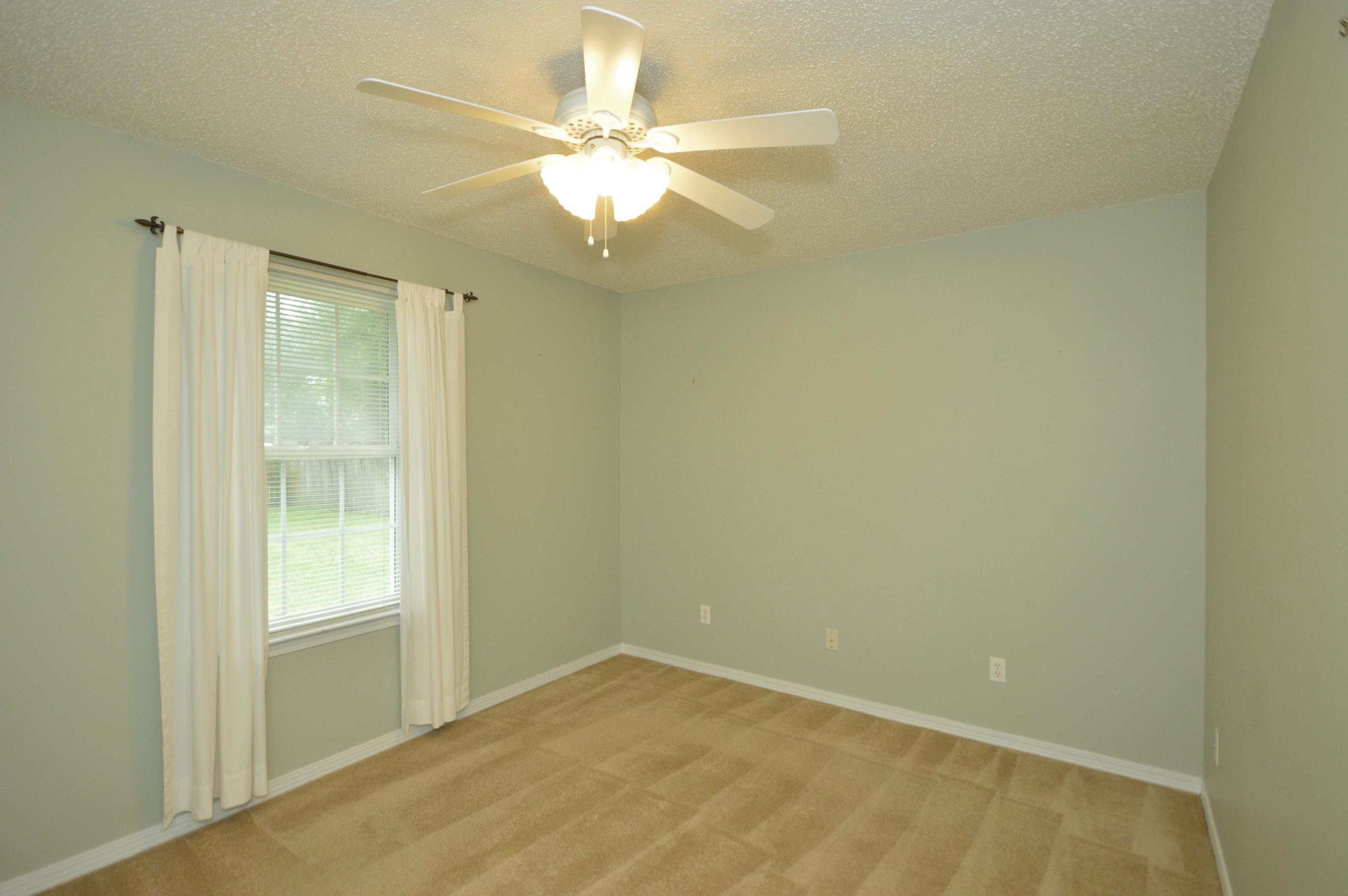 PINE LAKE ESTATES - Residential