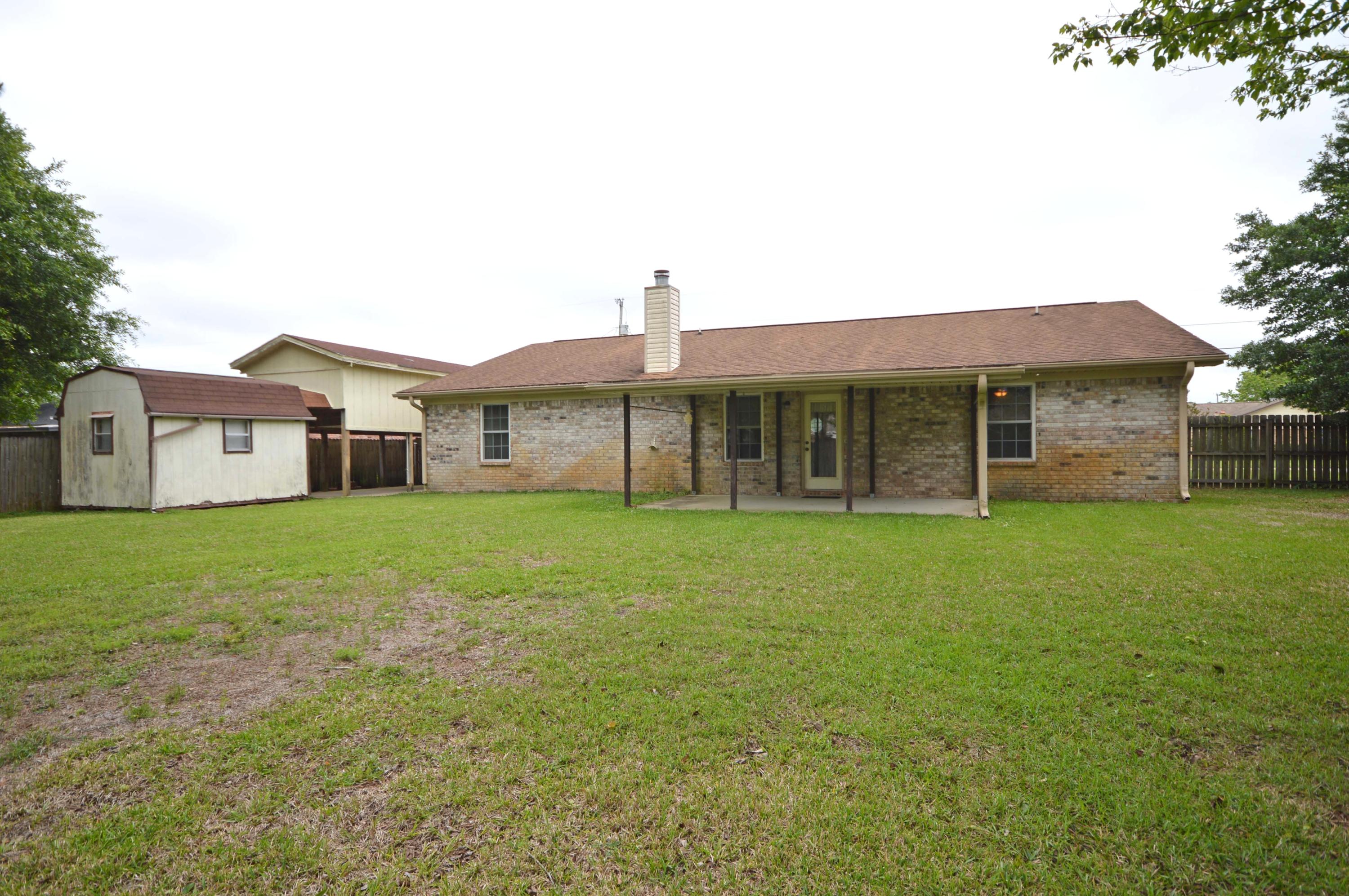 PINE LAKE ESTATES - Residential