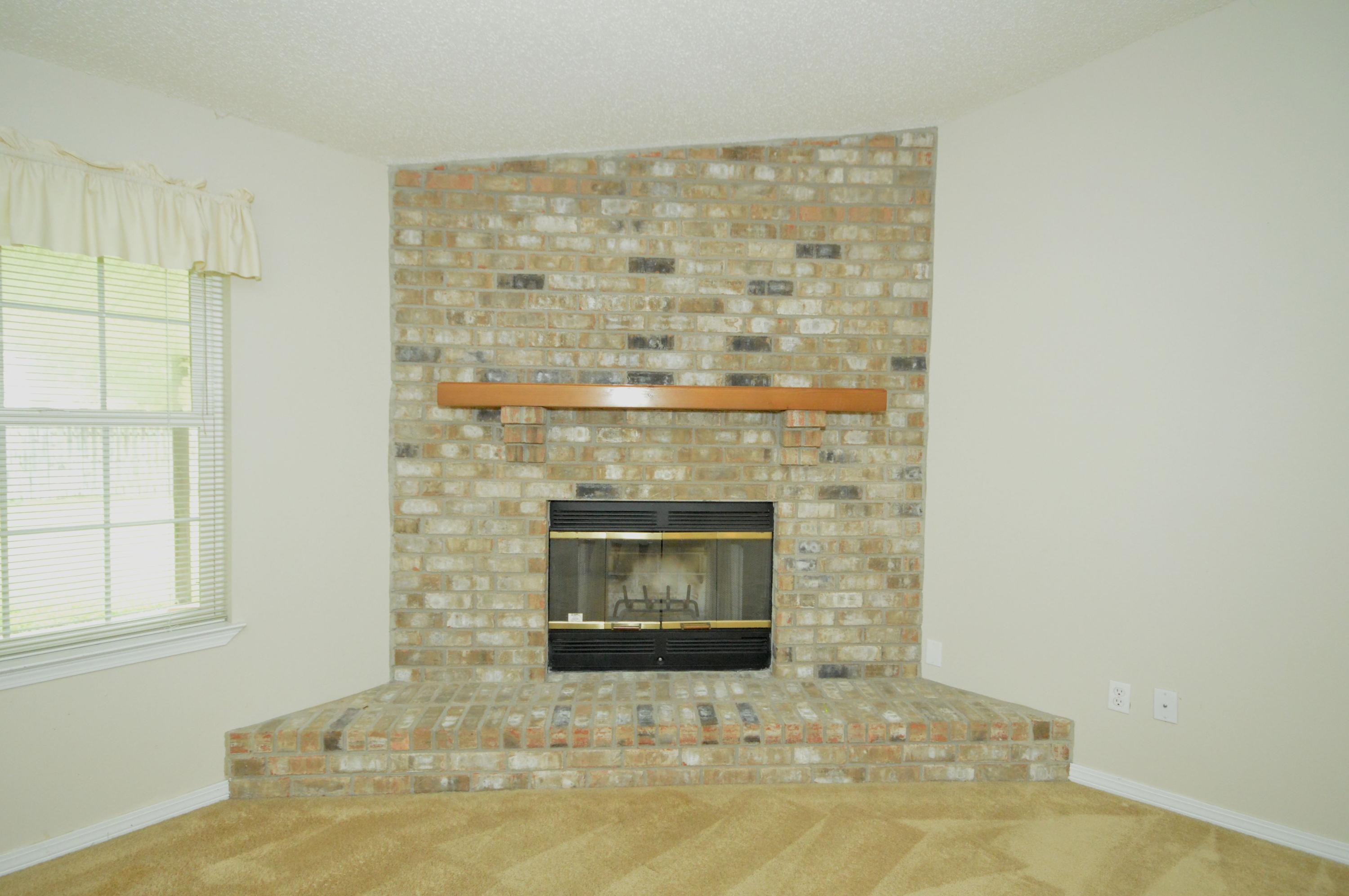 PINE LAKE ESTATES - Residential