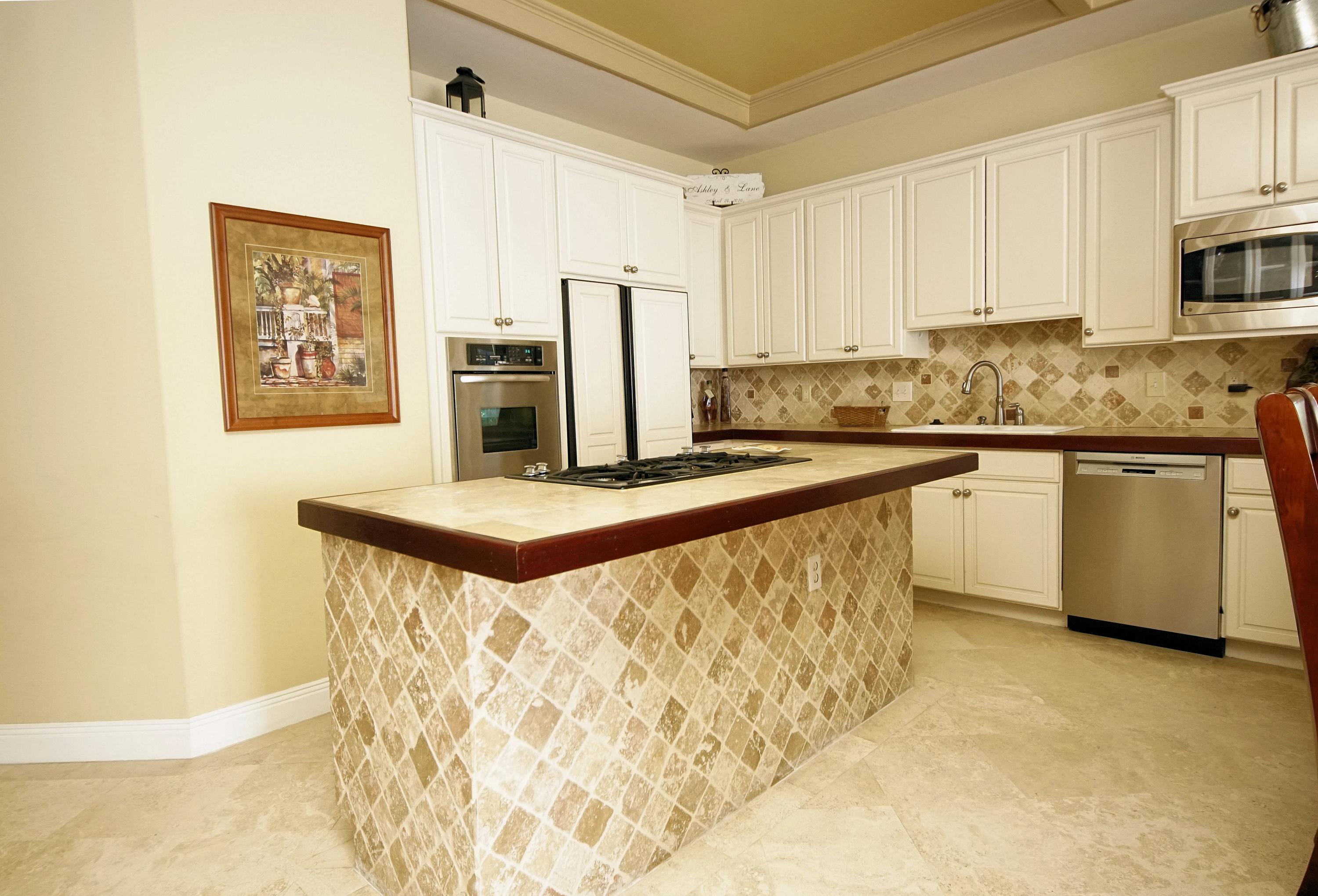 EMERALD BAY PH 1A - Residential