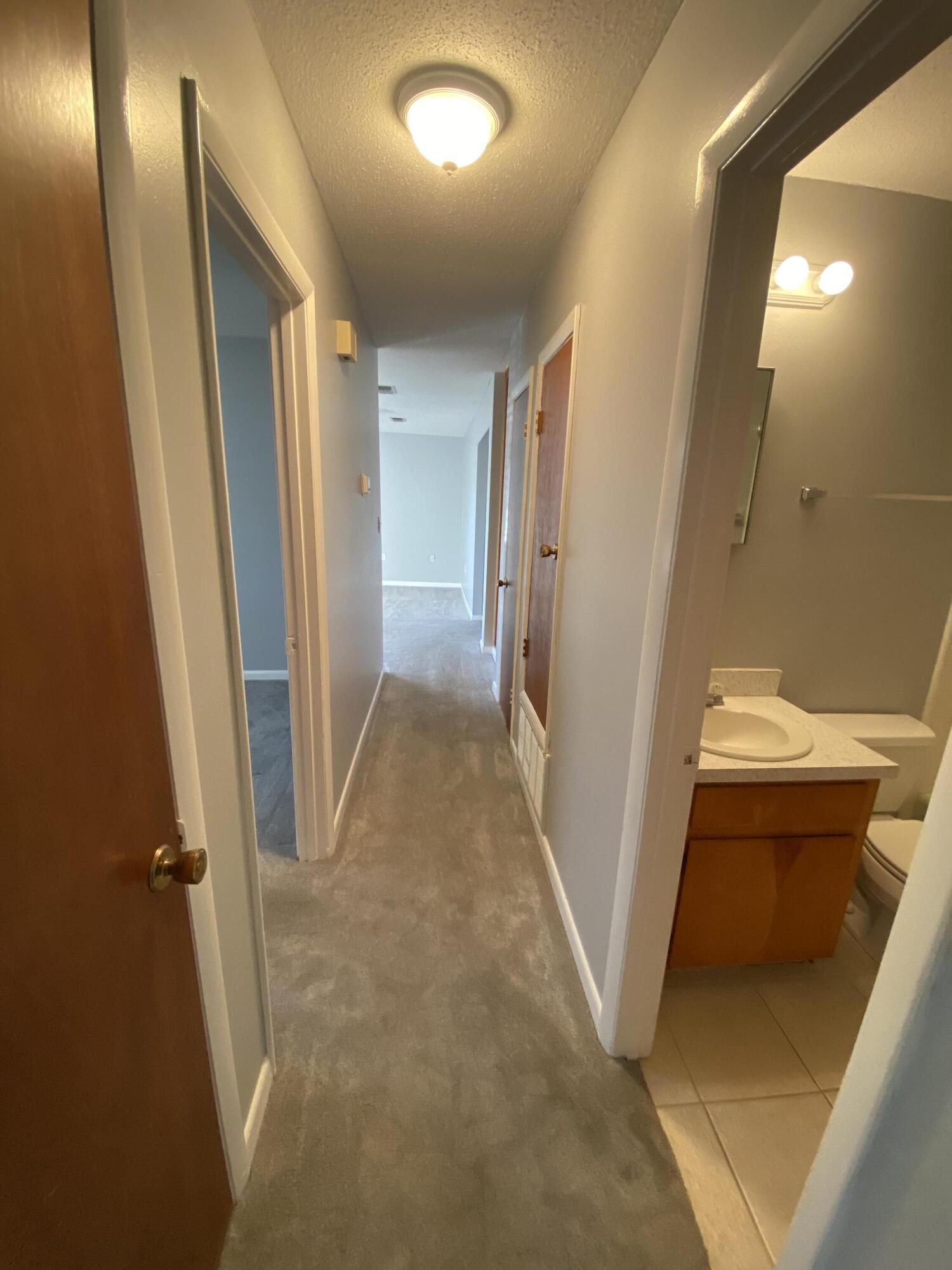 MARY ESTHER HEIGHTS - Residential Lease