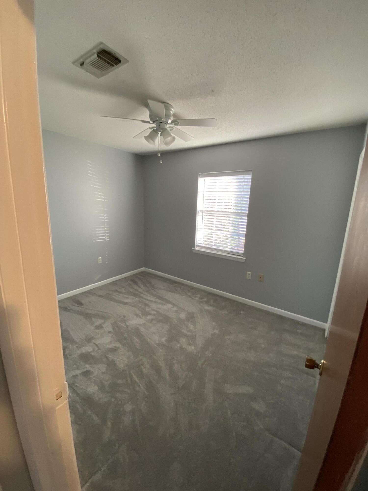 MARY ESTHER HEIGHTS - Residential Lease