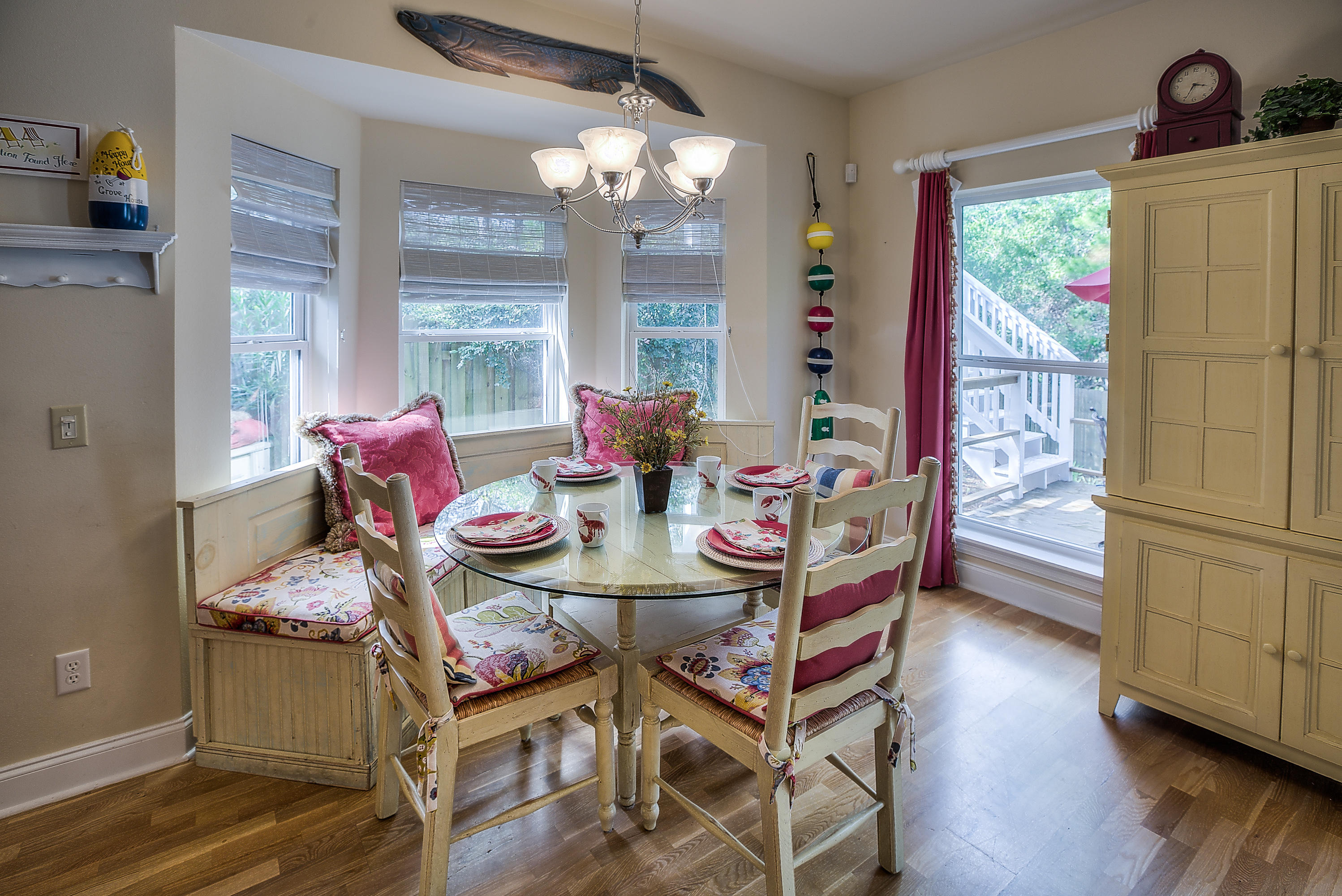 SEAGROVE VILLAGE 7TH ADD - Residential