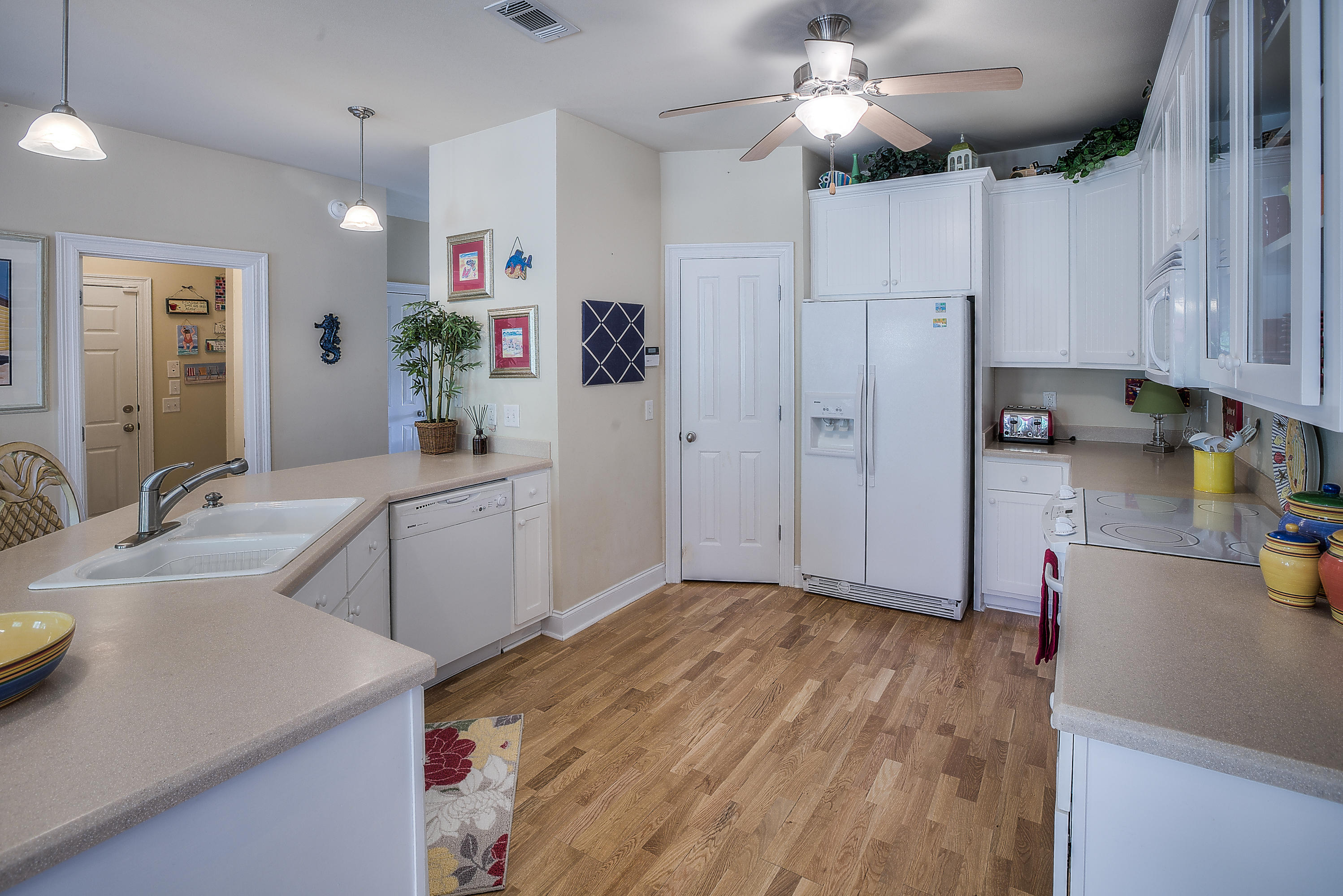 SEAGROVE VILLAGE 7TH ADD - Residential